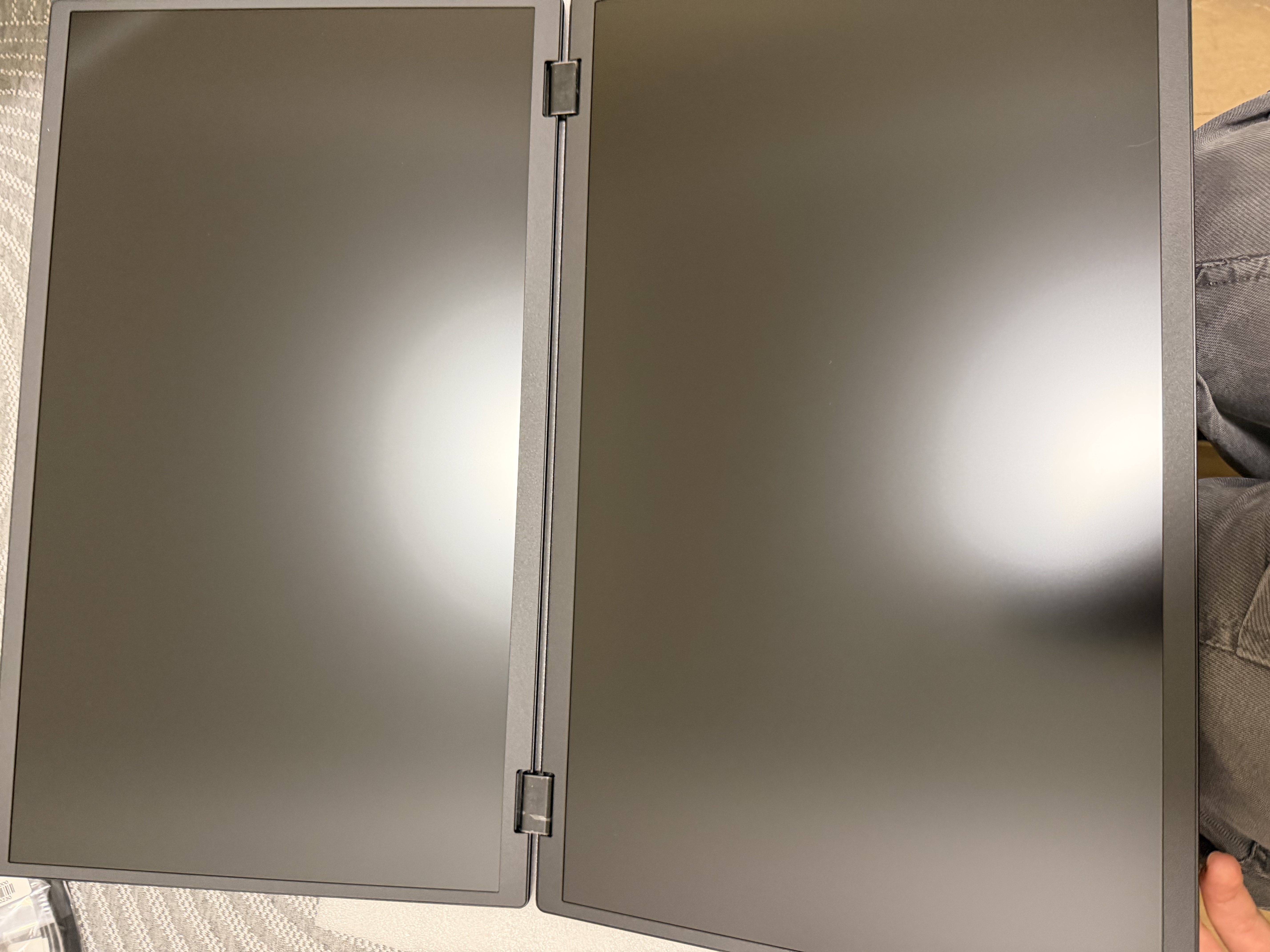 雕塑家18.5英寸双屏便携式显示器2K 200HZ 100%sRGB色域 办公炒股笔记本电脑办公游戏扩展三屏MQ18LT 实拍图