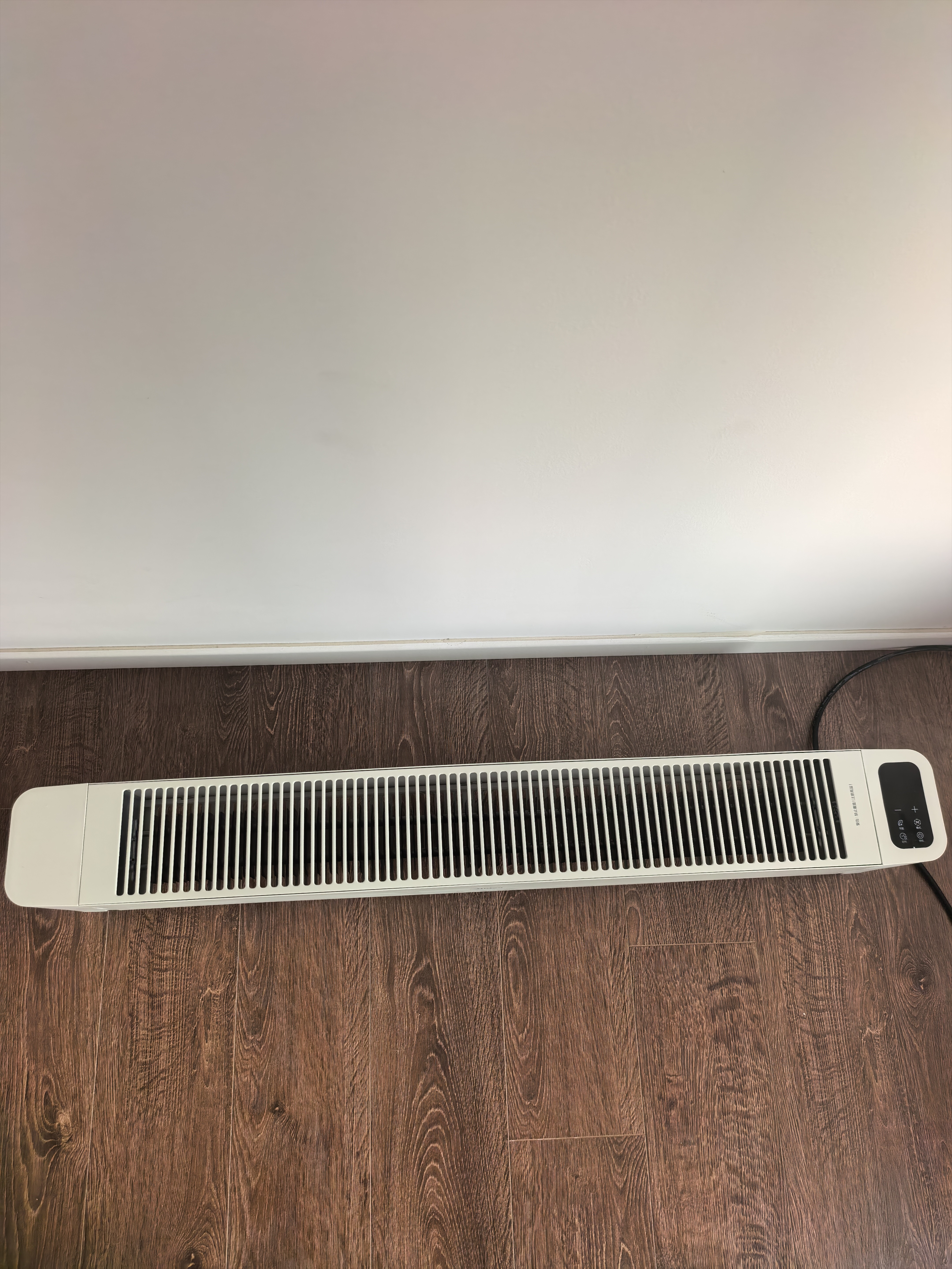 美的（Midea）【APP智能】石墨烯家用踢脚线取暖器 遥控电热电暖器 浴室速热电暖气 节能暖风机全屋升温HDS22LYR 实拍图