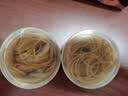 得力（deli）【超级爆款】100g筒装耐用橡皮筋/橡胶圈/牛皮筋 高弹力不易断 财务办公用品 3215 实拍图