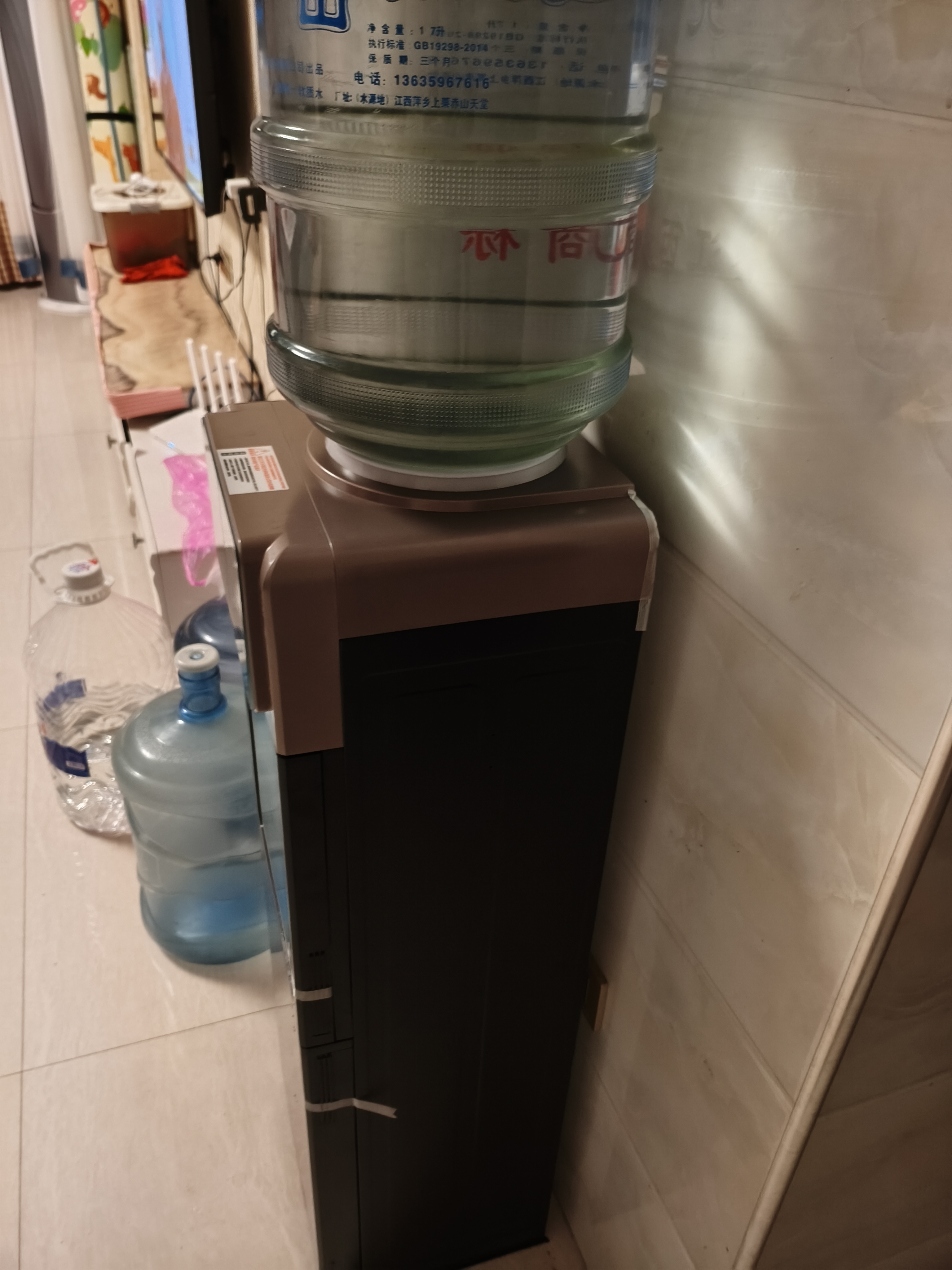 美菱（MeiLing）饮水机 家用立式办公双开门柜式温热型桶装水饮水器MY-L108 实拍图