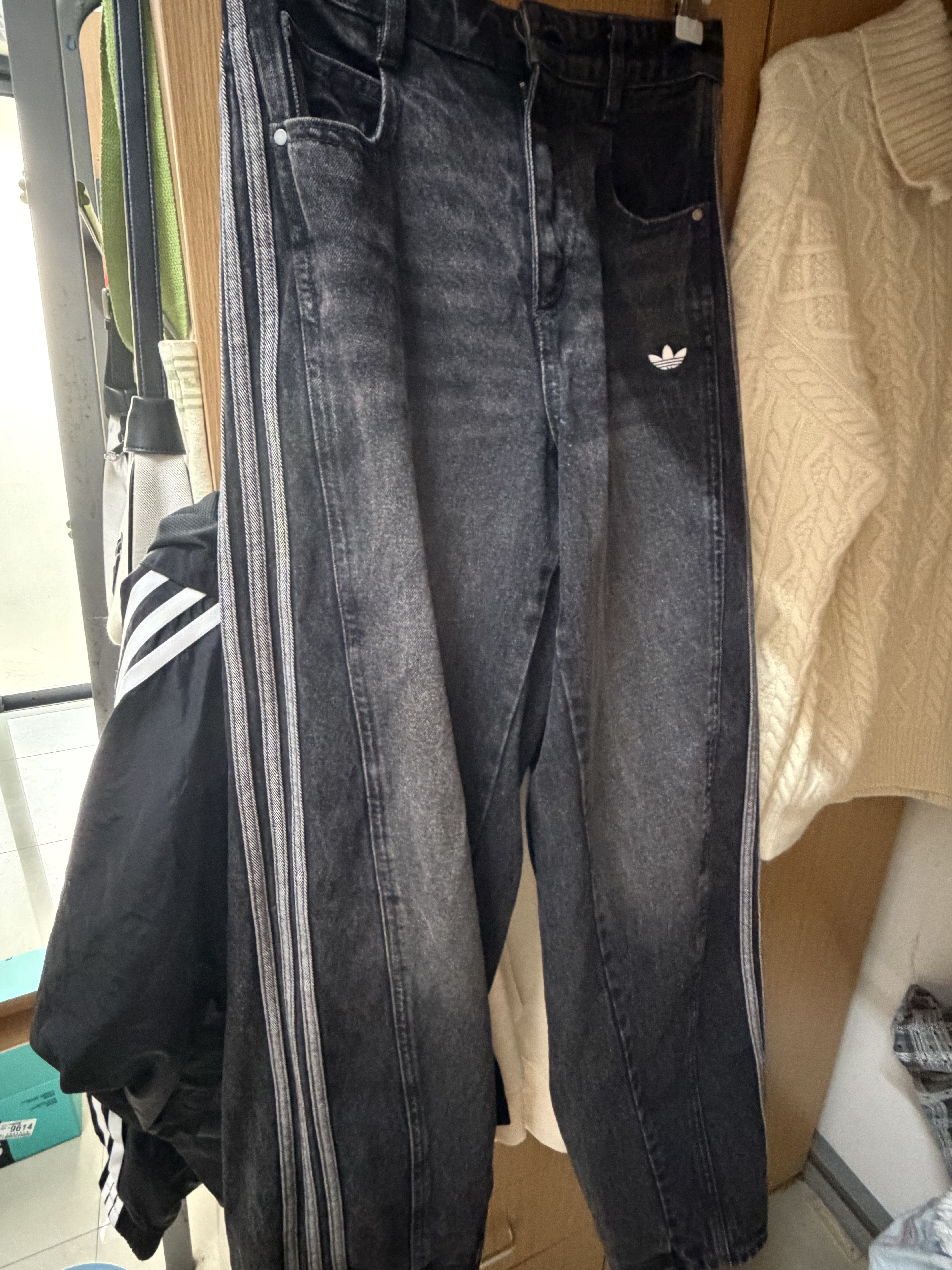 阿迪达斯（adidas）阿迪达斯ADIDAS 三叶草牛仔时尚舒适休闲运动长裤JX6865 黑色 25  实拍图
