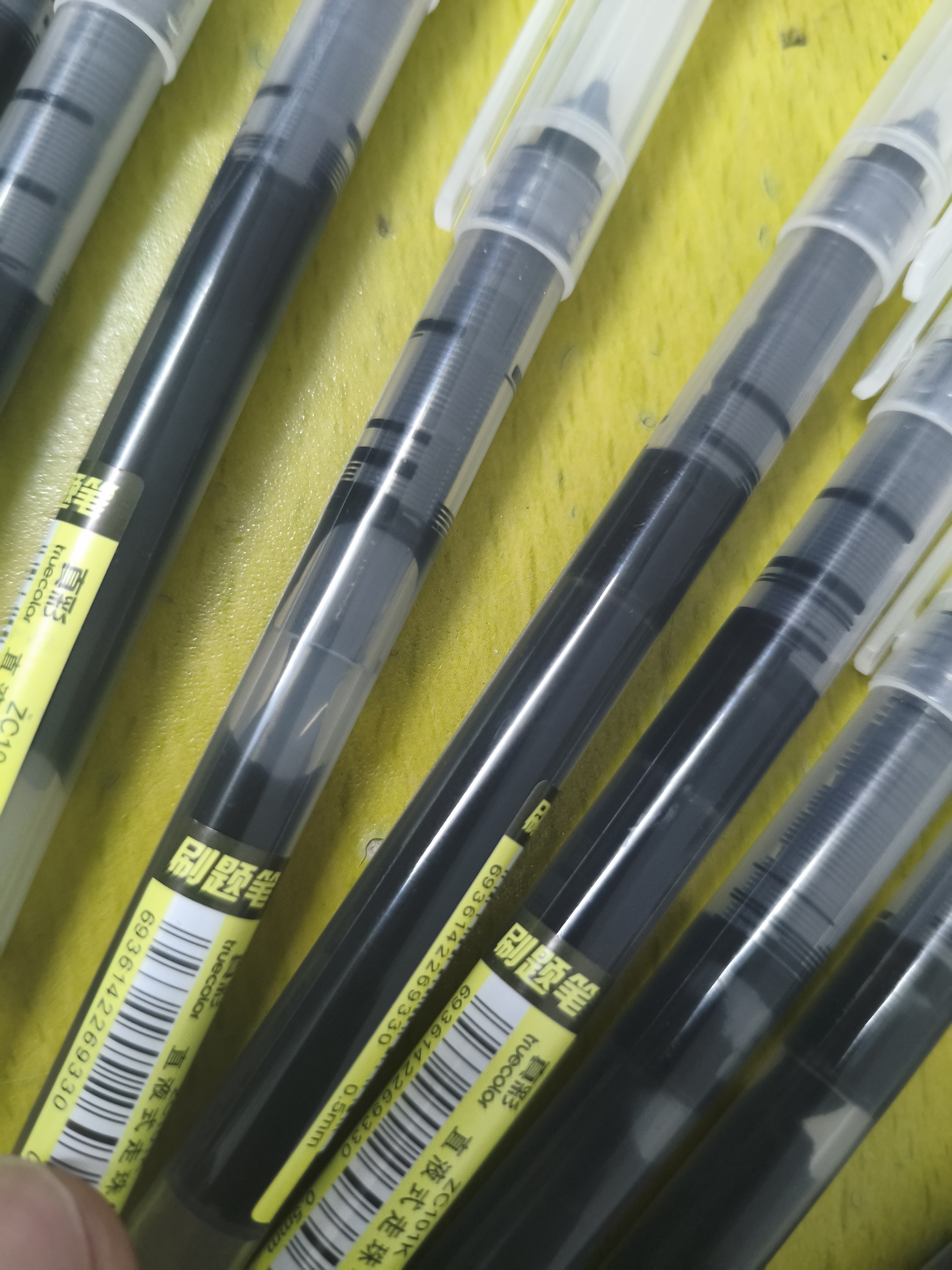真彩（TRUECOLOR）直液式中性笔黑色0.5mm全针管速干大容量巨能写商务办公走珠签字笔考试刷题笔热门商品12支/盒101K 实拍图