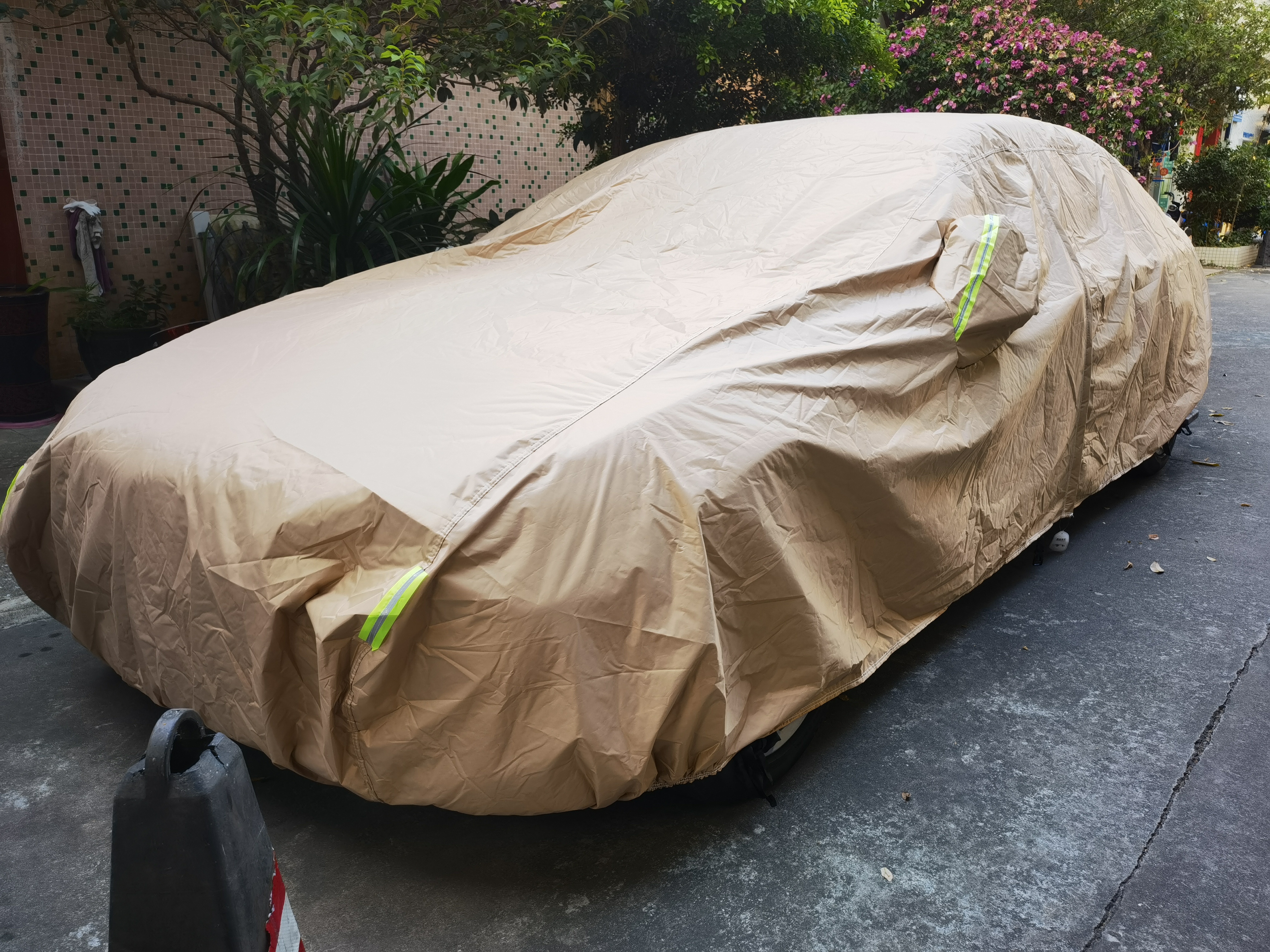 金雨保牛津布汽车车衣车罩防晒防雨隔热防尘加厚遮阳车套外全罩通用四季 人气热销【香槟咖】600D高密度牛津布+送收纳袋 双层加厚款*四季可用【防暴晒防雨抗大风】 实拍图