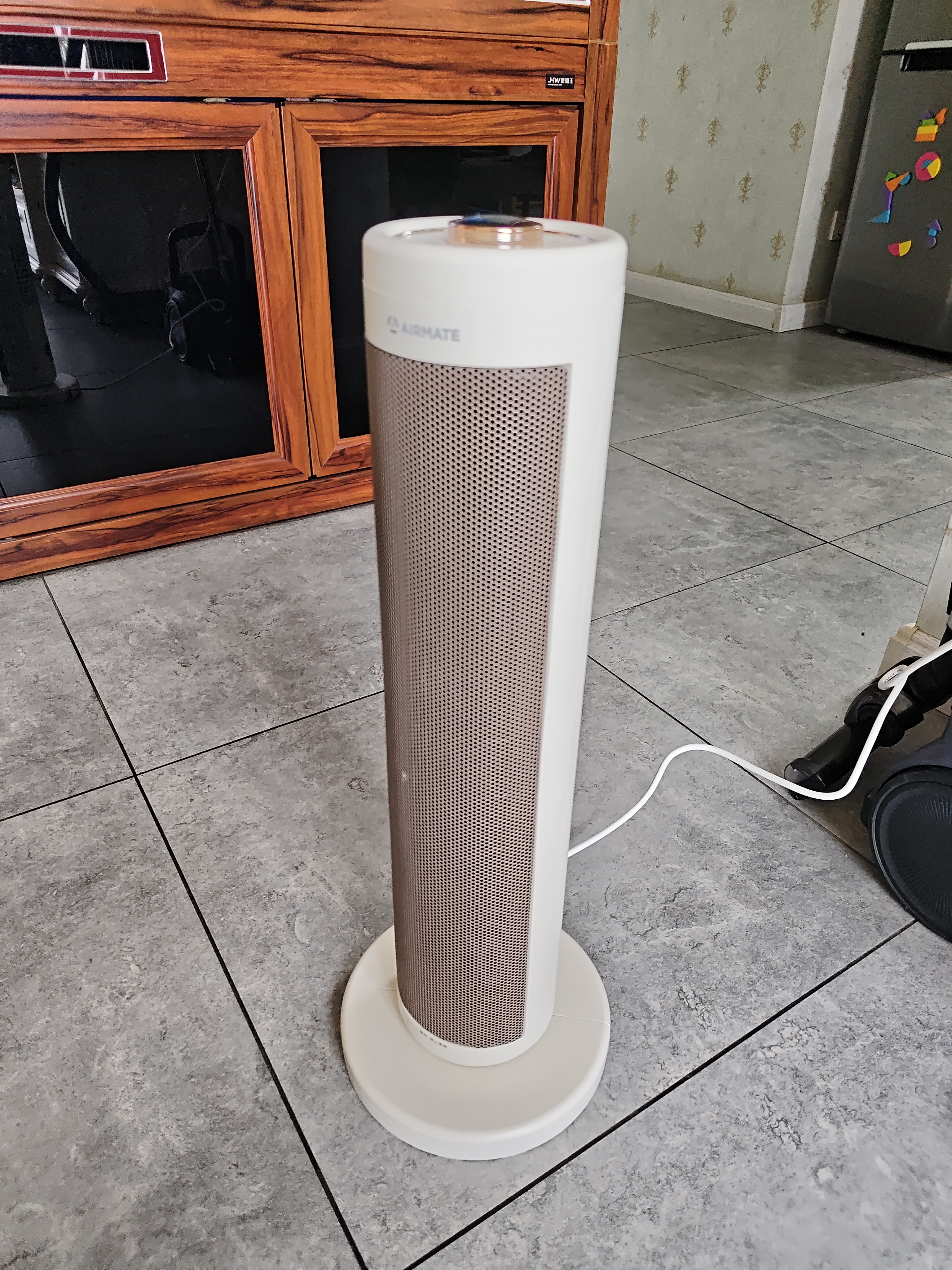 艾美特（AIRMATE）【超级单品】暖风机/石墨烯取暖器/电暖器/电热取暖器 家用全屋升温电暖气小型小太阳热风机 K72 实拍图