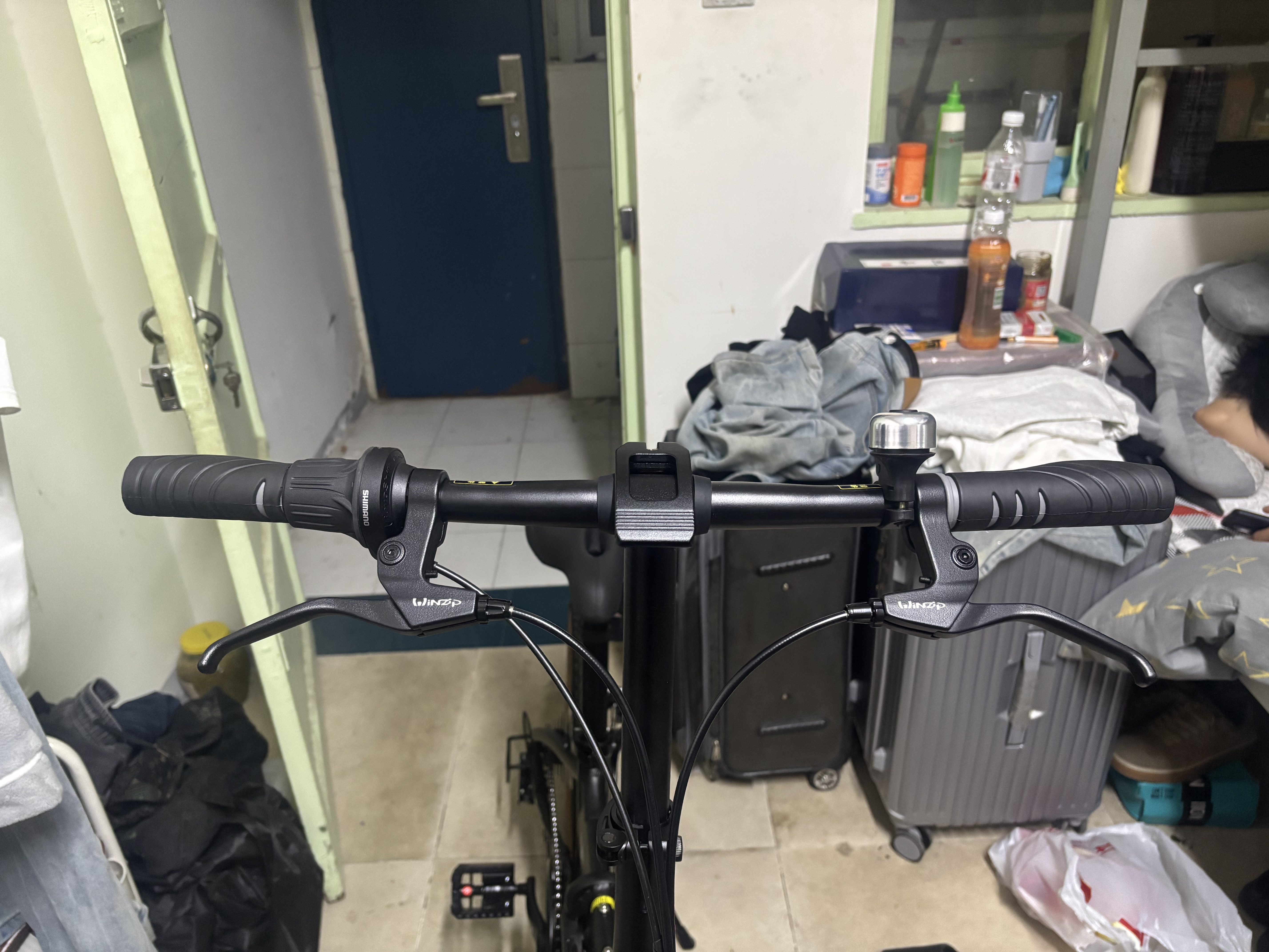 京东京造 F8折叠自行车禧玛诺7速铝合金20英寸成年人学生通勤单车陶瓷黑 实拍图