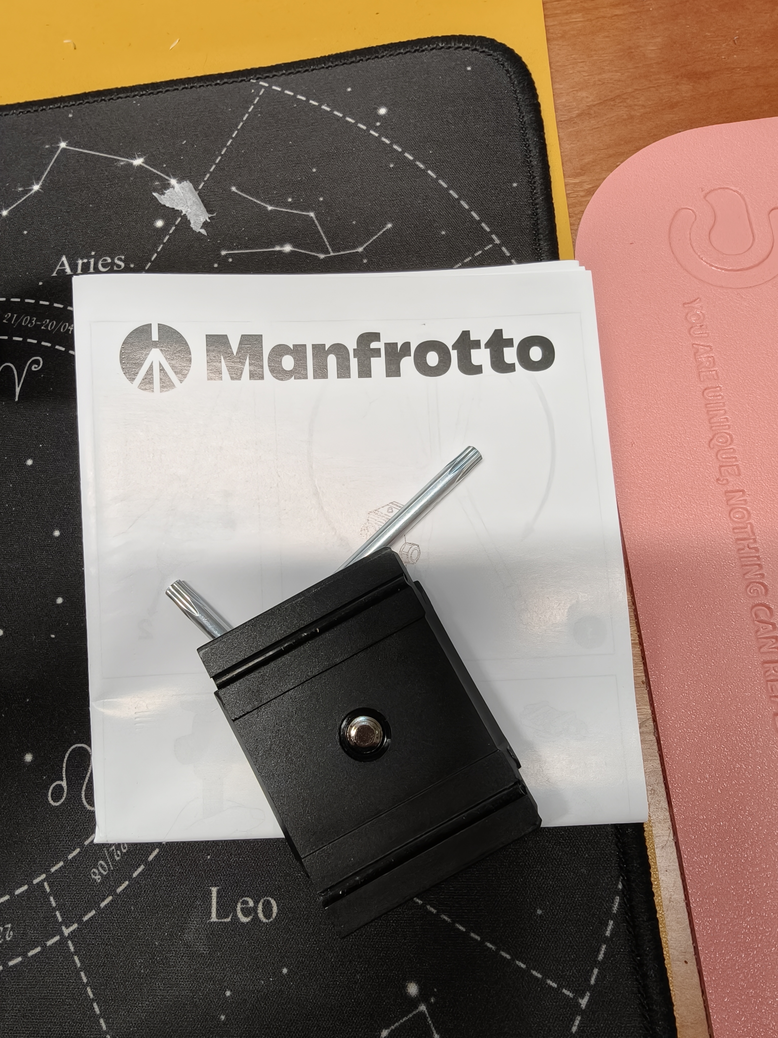 曼富图（Manfrotto）Element MII 反折式大号铝合金单反微单球型云台摄影摄像旅行三脚架（蓝色）MKELMII4BL-BH 实拍图