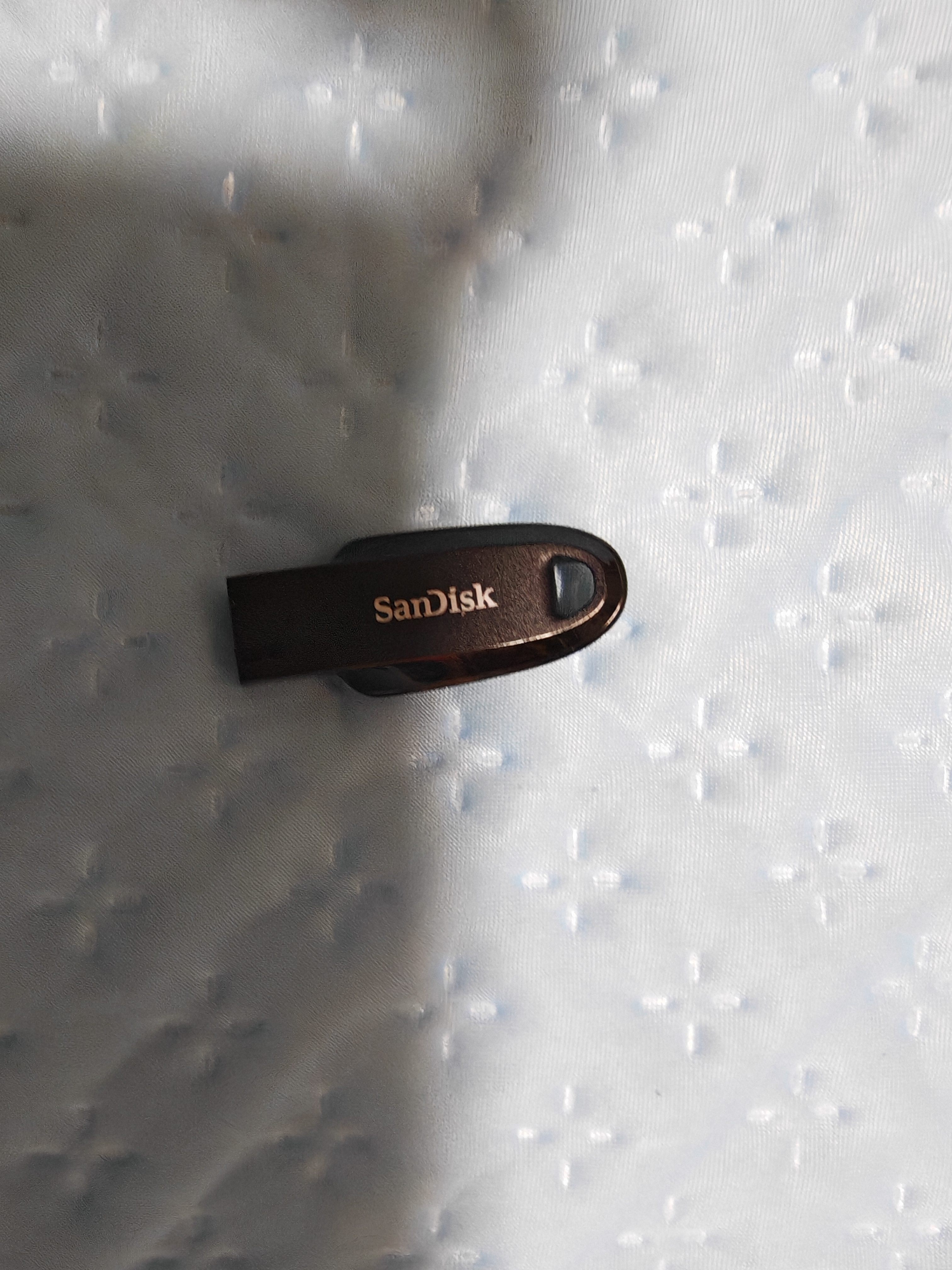 Sandisk闪迪128GB USB3.2 U盘 CZ550黑色 读速100MB/s 安全加密 数据恢复 学习办公电脑车载 高速大容量优盘 实拍图