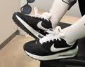耐克NIKE休闲鞋男经典气垫AIR MAX DAWN运动鞋DJ3624-001黑白42 实拍图