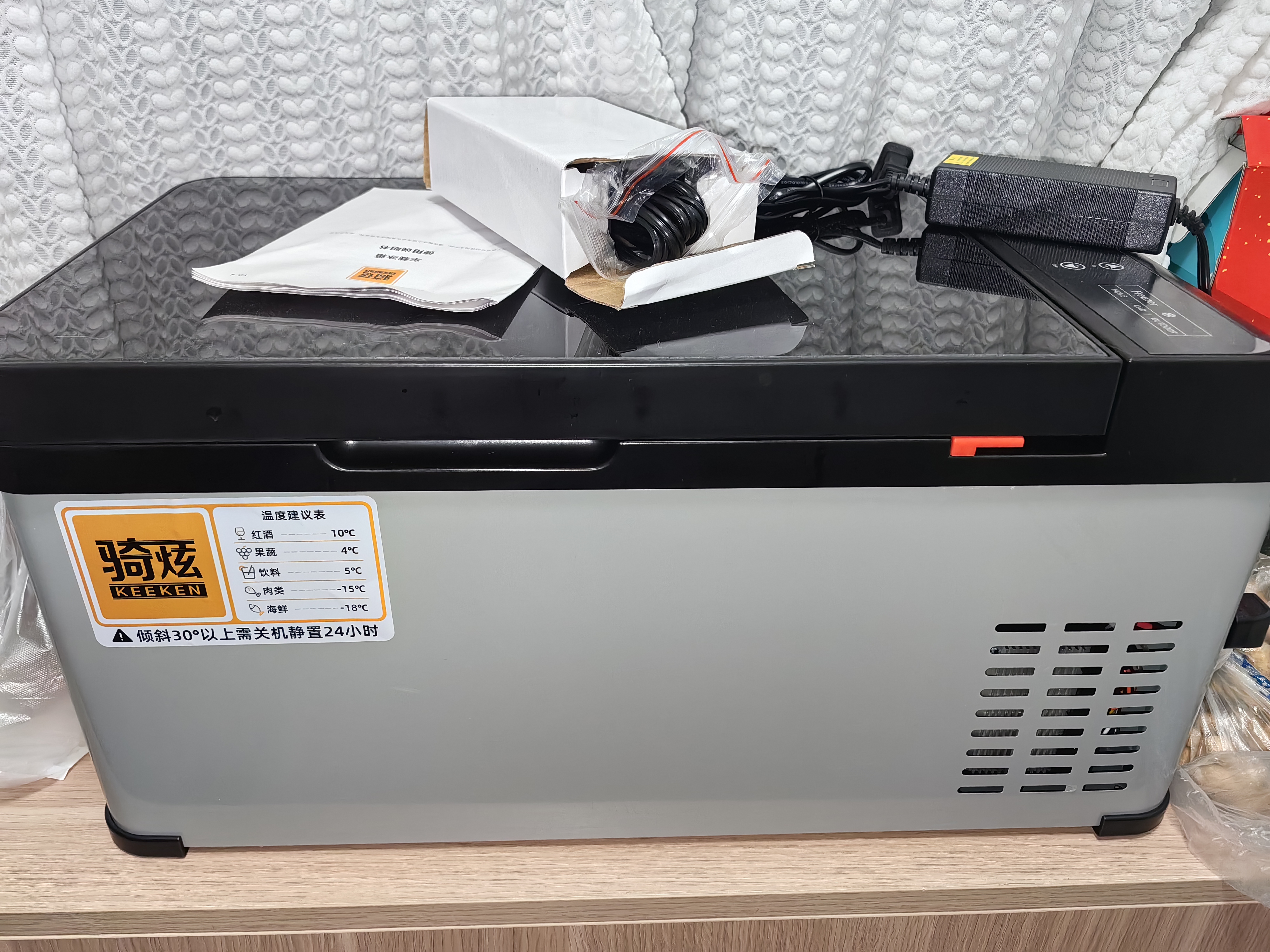 骑炫Q18车载冰箱压缩机制冷车家两用宿舍迷你小冰柜冷冻冷藏12V 24V 实拍图
