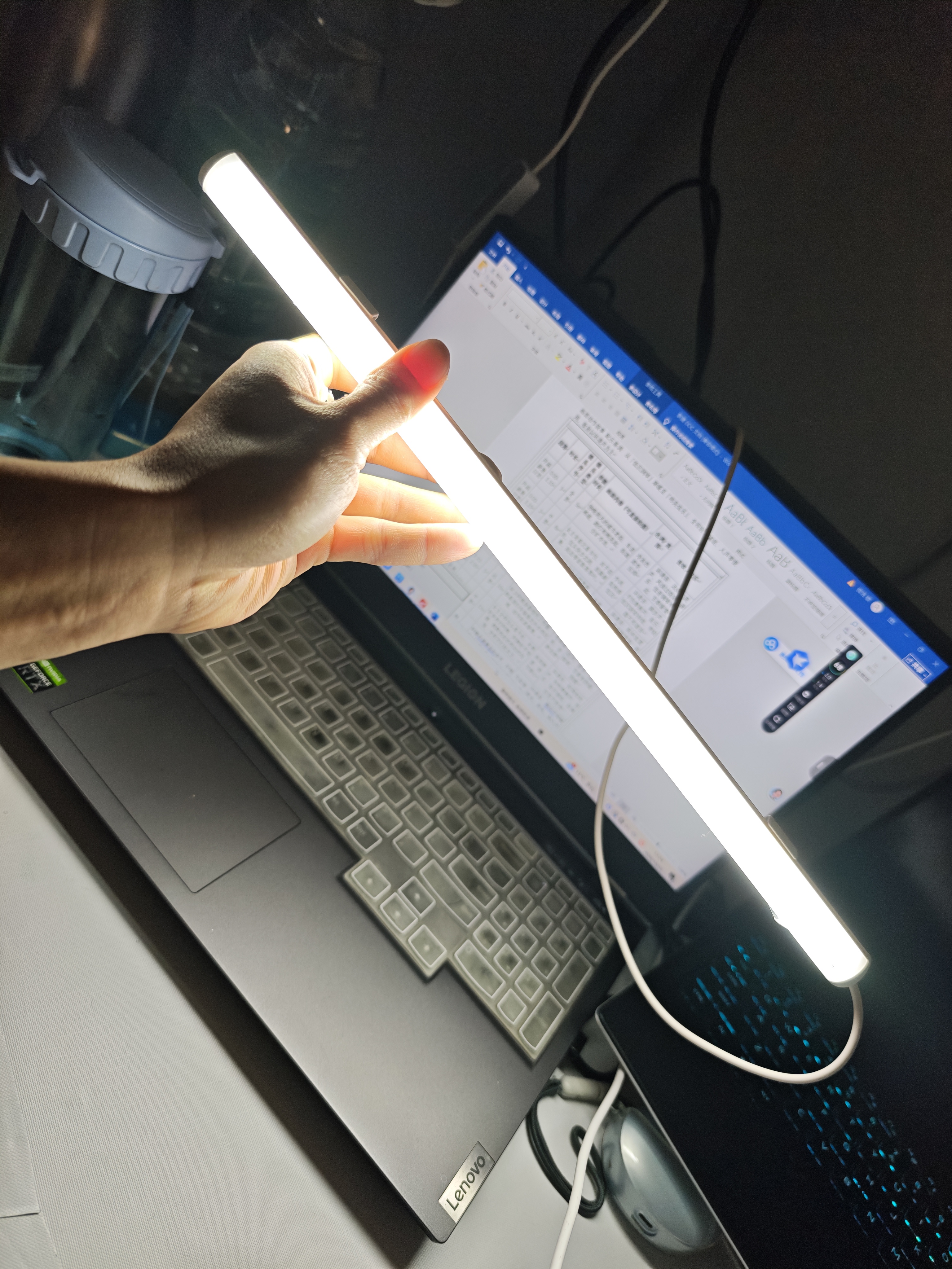 公牛（BULL）LED酷毙灯宿舍寝室家用磁吸灯【8瓦调光调色/线长1.5m】 实拍图