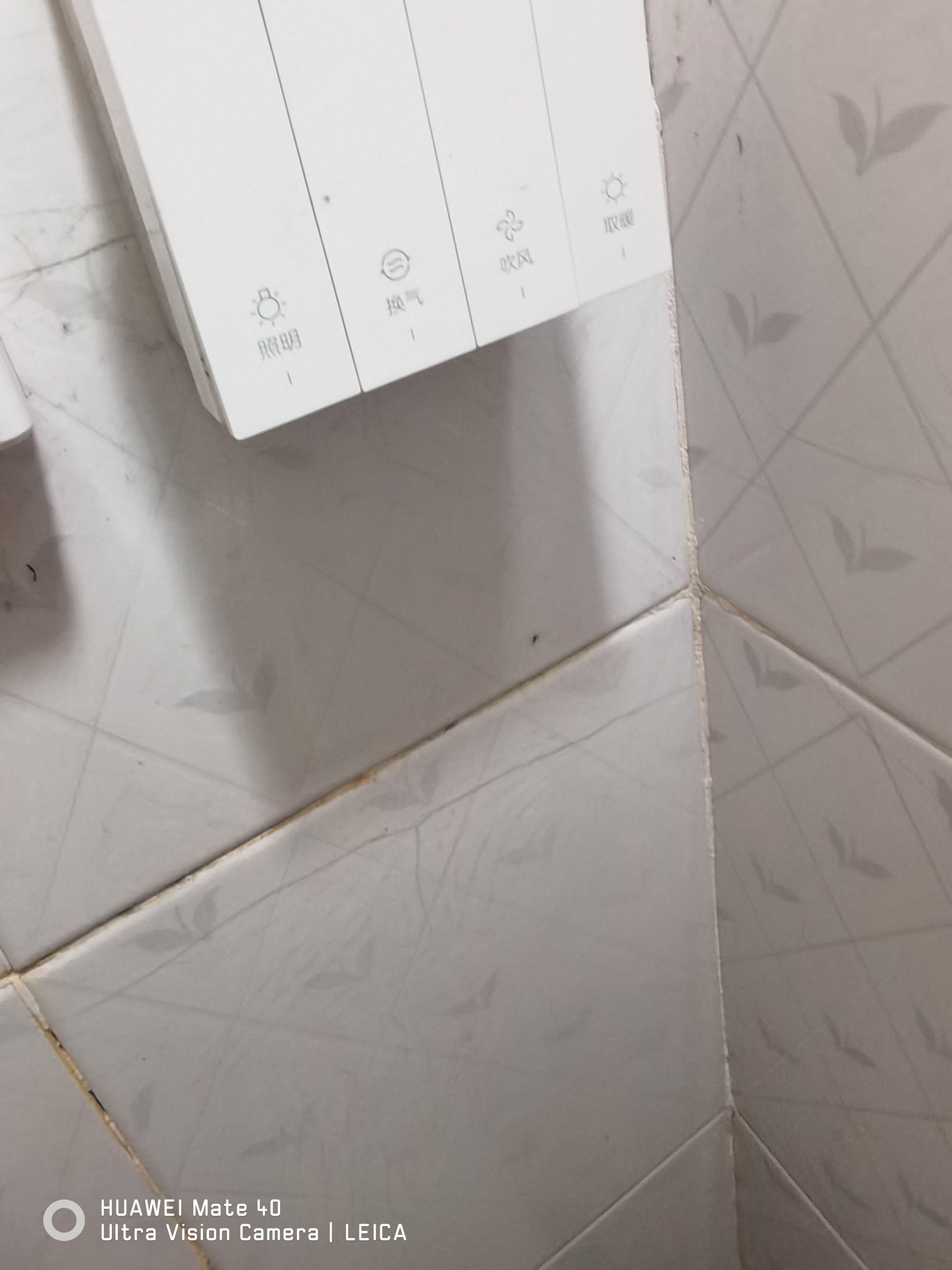 美的（Midea）J.Well京东严选风暖浴霸暖玉系列暖风照明排气一体换气暖风机G2 实拍图