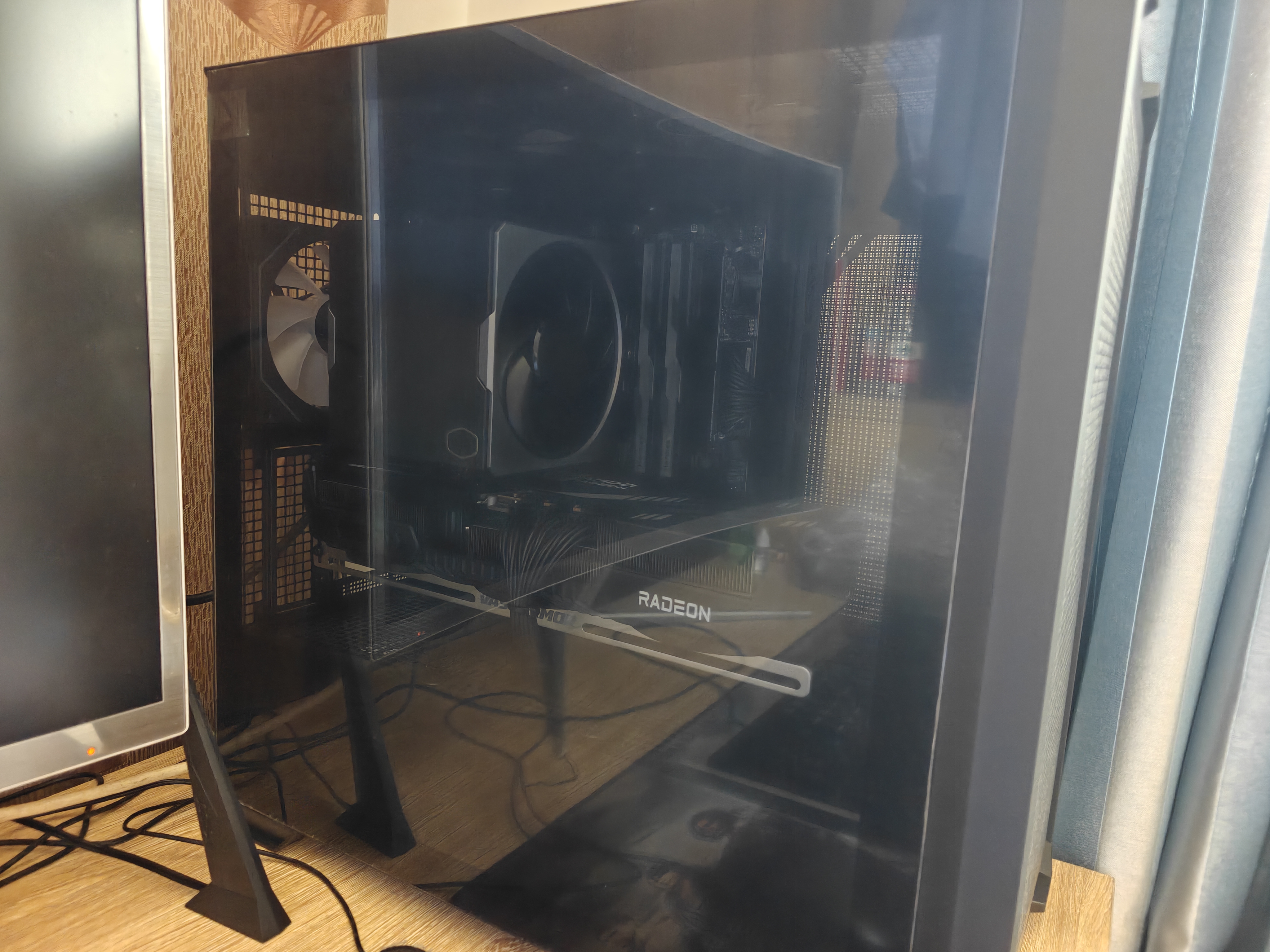微星（MSI）MAG B850M MORTAR MAX WIFI迫击炮主板支持CPU 9800X3D/9700X/9850X3D (AMDB850/AM5接口) 实拍图