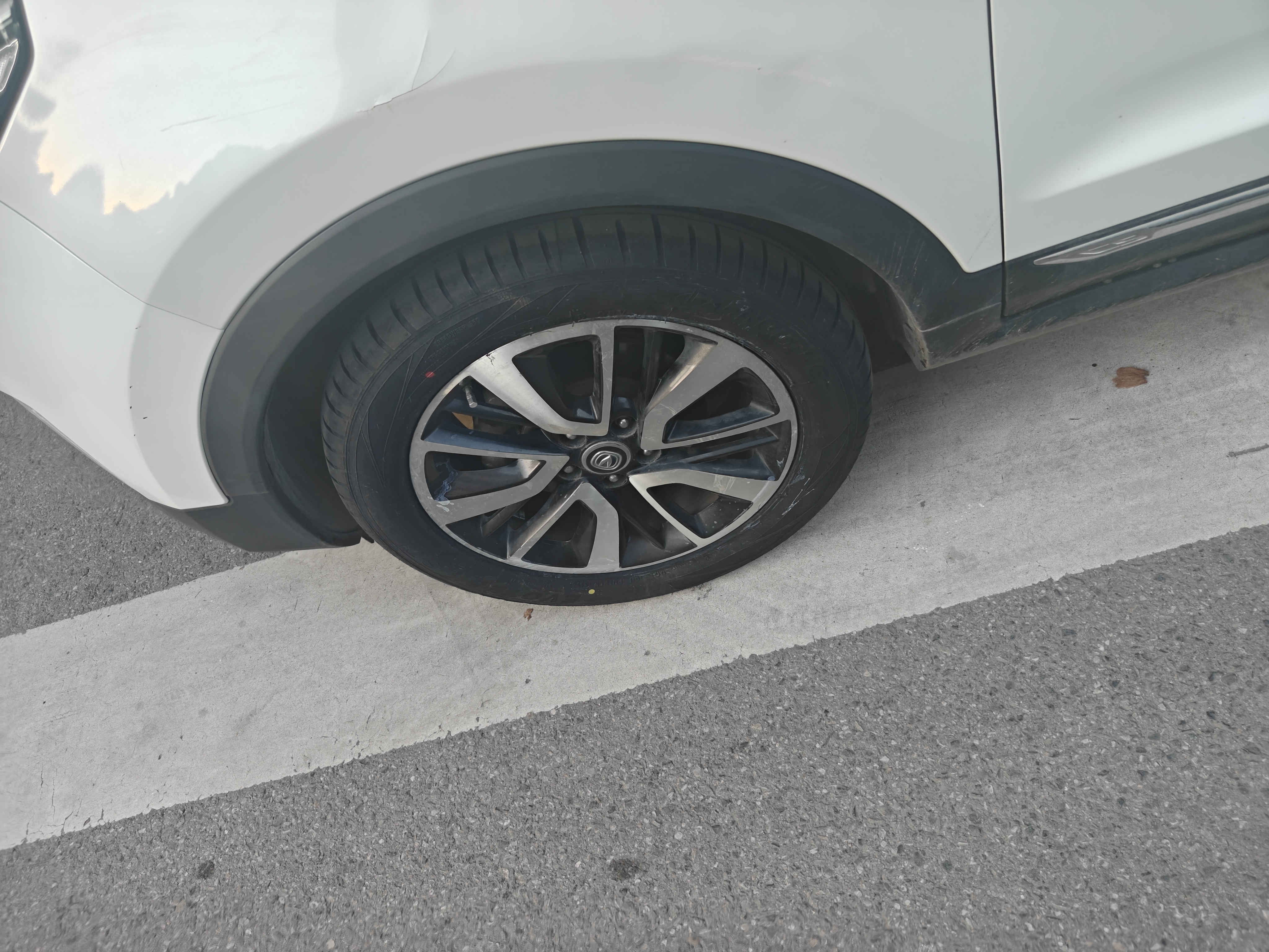 玲珑轮胎汽车轮胎225/55R18 98V 玲珑臻选 SD 现代IX35/CS55 Plus 实拍图