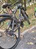永久自行车成人山地车自行车学生男女铝合金变速公路自行车油碟单车 【钢架/全套轴承】摩天灰 24速 26寸【推荐155-185cm】 实拍图