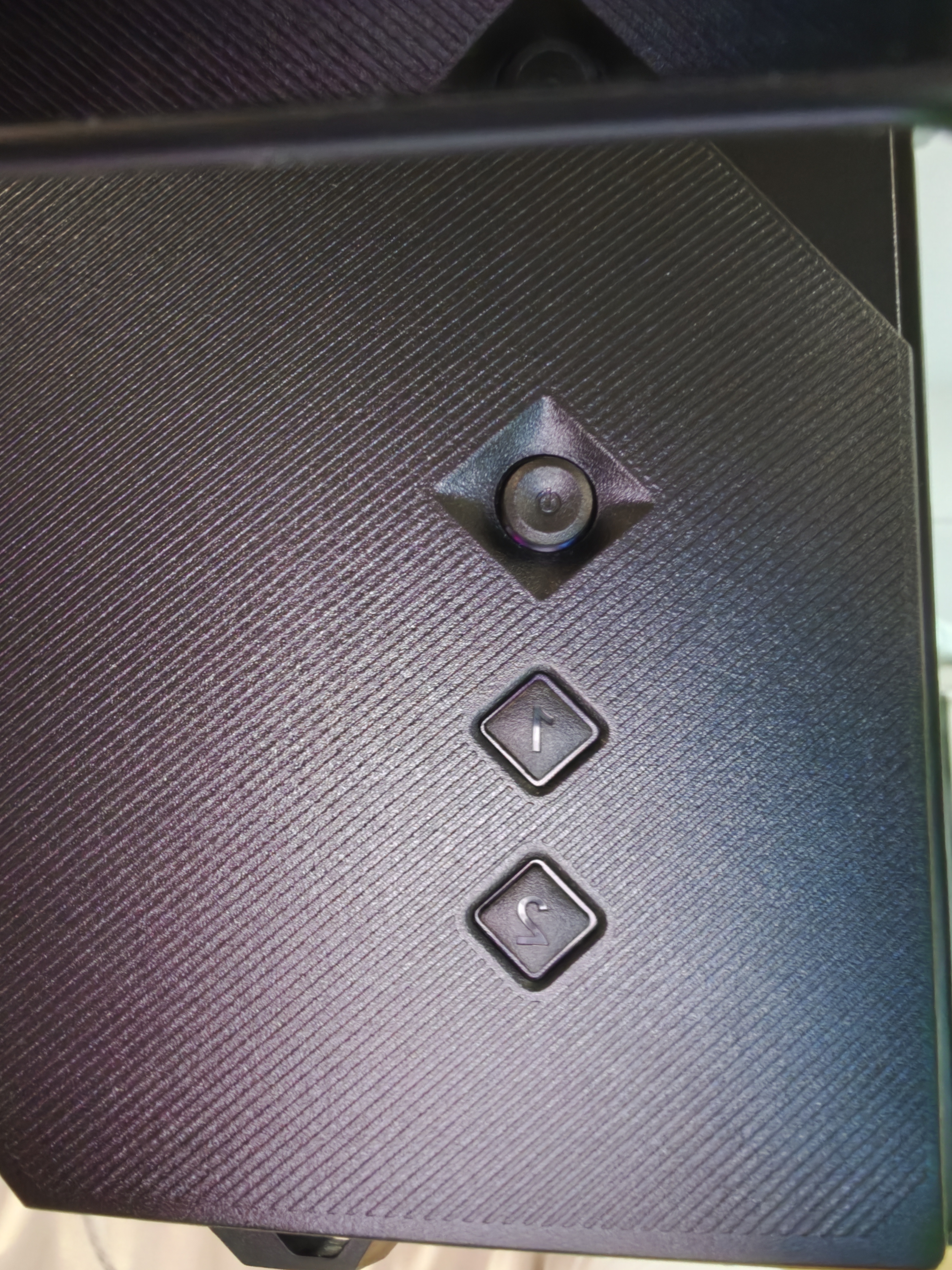 AOC爱攻昊天27英寸2K OLED 320Hz五层堆叠 BlackAR镜面抗反抗眩 色准王HDR500电竞显示器AG277QSD 实拍图