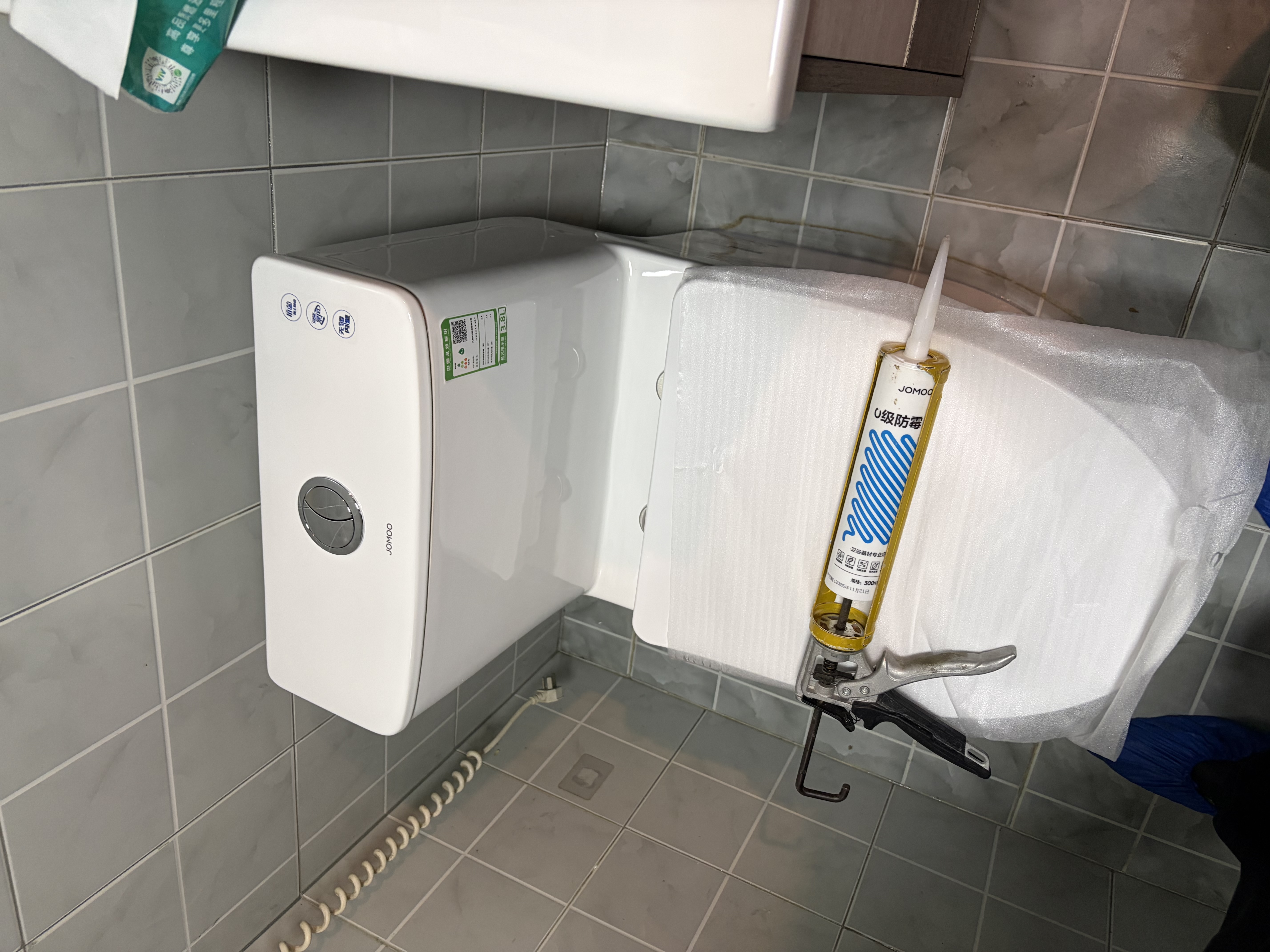 九牧（JOMOO）马桶 家用虹吸式马桶大冲力节水坐便器 防臭瞬冲 易洁抗菌马桶 行业爆款-升级无棱内壁11370-305坑 实拍图