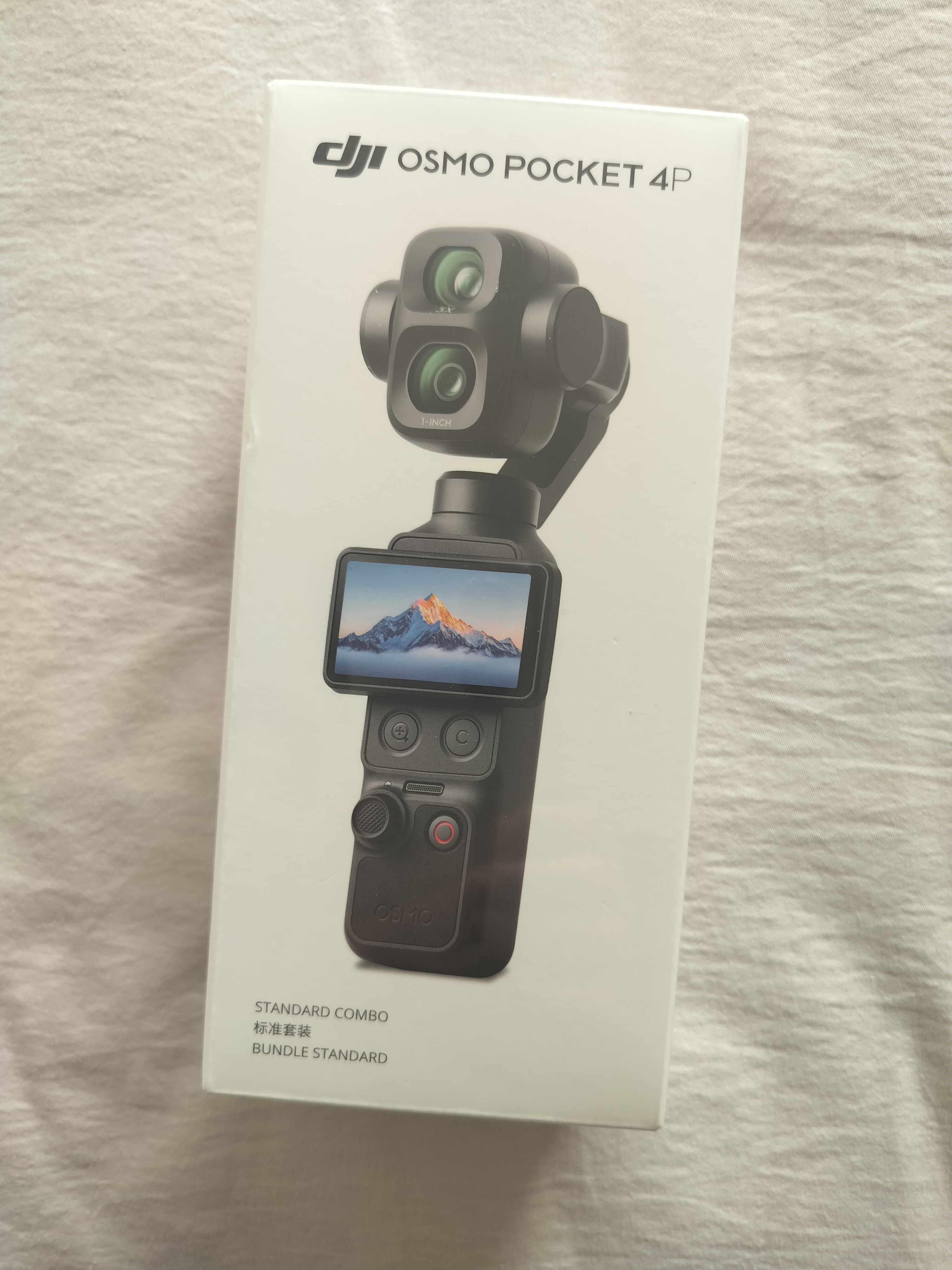 大疆 DJI Osmo Pocket 4P 双主摄口袋电影机 OP灵眸手持数码云台相机便携美颜摄像 标准套装 实拍图