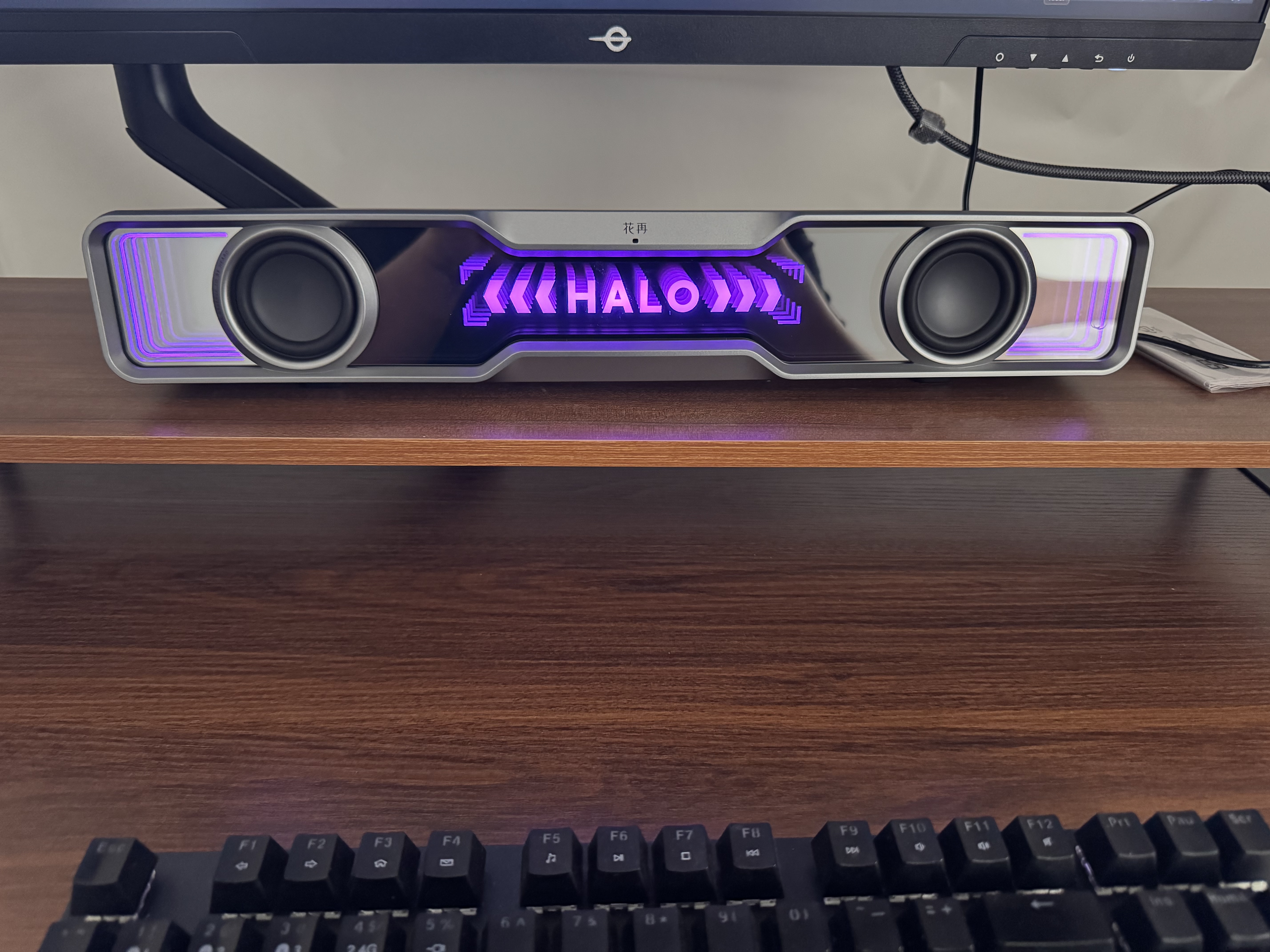 漫步者花再Halo SoundBar桌面音响音箱家用台式电脑PS游戏音响电脑回音壁长条有线音箱蓝牙RGB灯效 破界黑 实拍图