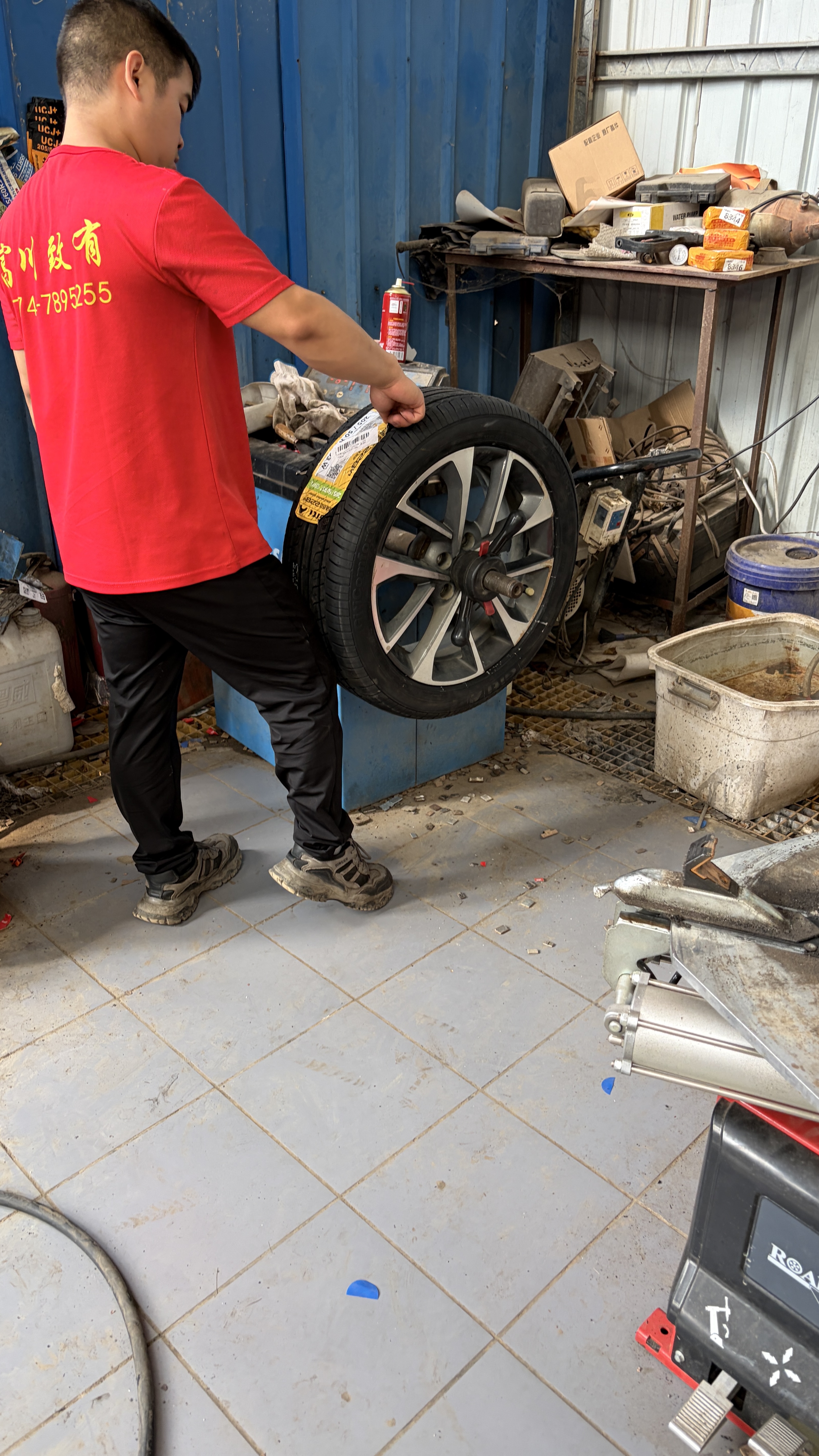 佳通轮胎（Giti）205/50R17 93W  228v1 原配艾瑞泽5 适配 帝豪/秦EV /宝骏 实拍图
