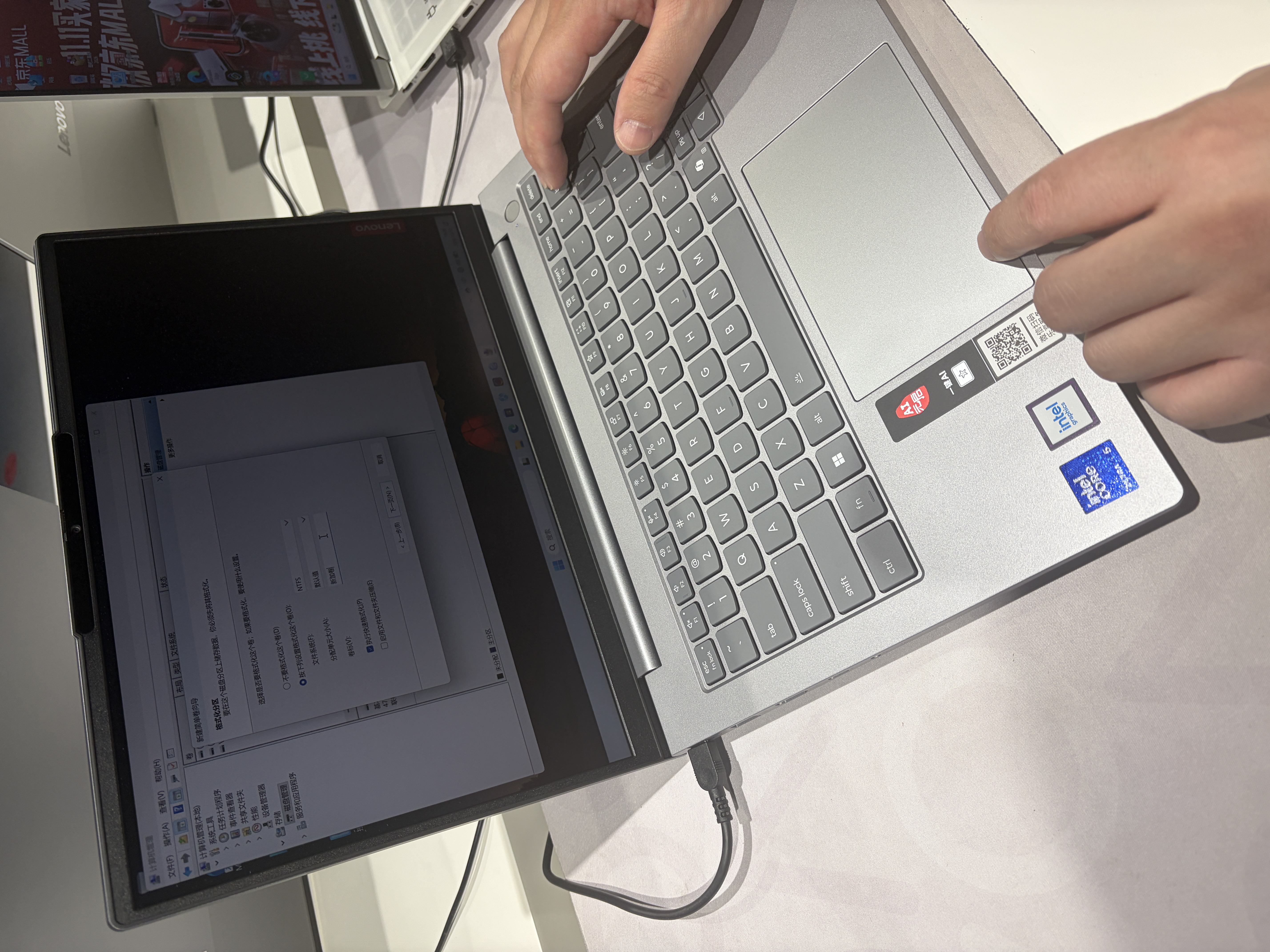 ThinkPad联想笔记本电脑ThinkBook 14 英特尔酷睿Ultra5 135H 14英寸 16G 512G 2.8K高刷屏 实拍图