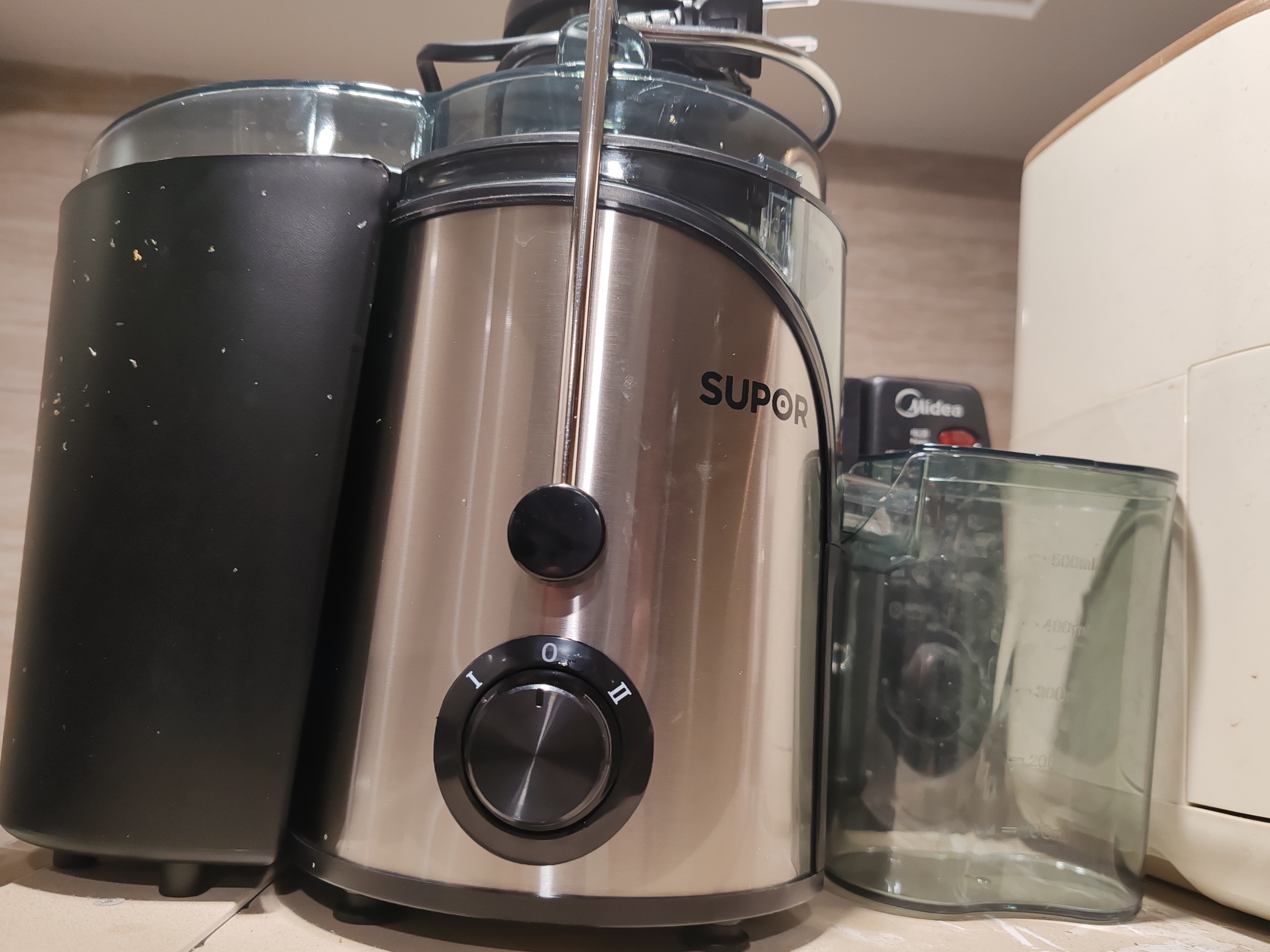 苏泊尔（SUPOR）榨汁机渣汁分离多功能料理机家用榨汁杯鲜榨果蔬果汁机水果搅拌机电动搅拌杯TJE06A 实拍图