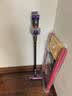 戴森（DYSON） V8无绳吸尘器 手持无线吸尘器 除螨 宠物 家庭适用 实拍图