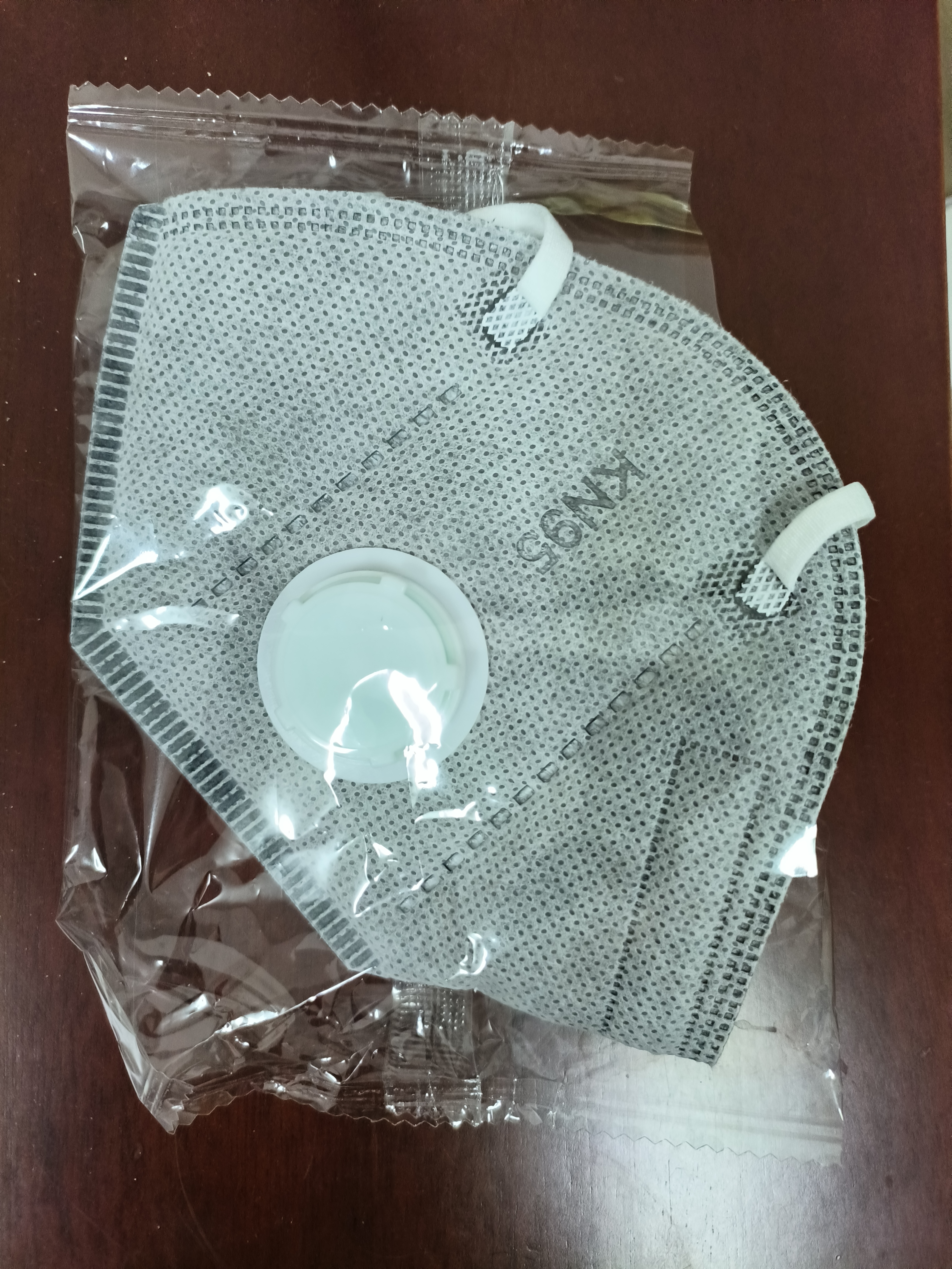 乐优佰易活性炭口罩 50只带呼吸阀加厚防尘防工业专用灰粉尘雾霾甲醛KN95 独立包装 实拍图