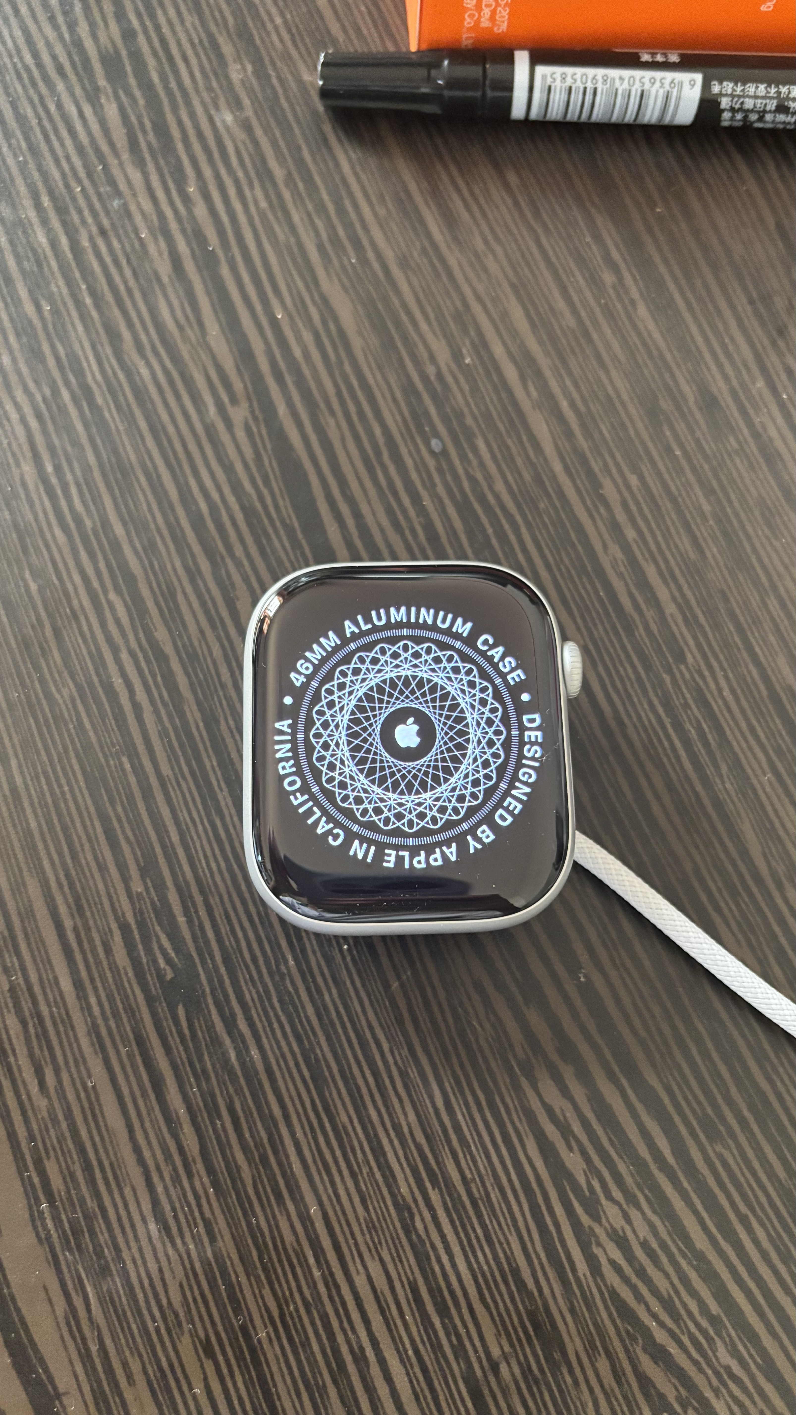 Apple/苹果/苹果 Watch S11 智能手表GPS款46毫米银色铝金属表壳雾紫色运动型表带S/M MEVW4CH/B 实拍图