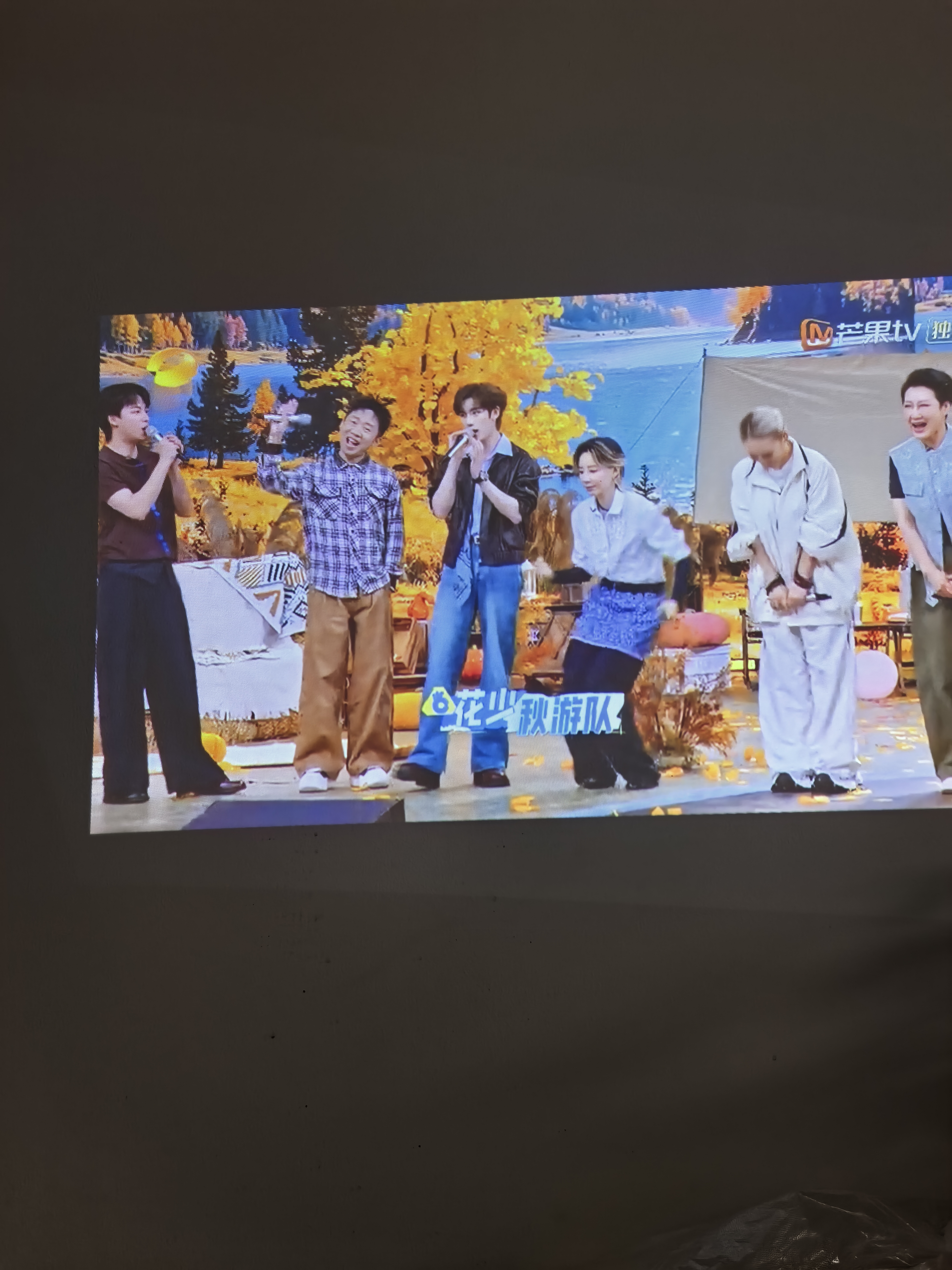 极米Play6 投影仪便携户外露营1080P家用云台智能投影隐藏支架哈曼卡顿音响 办公会议无线投屏国家补贴 实拍图