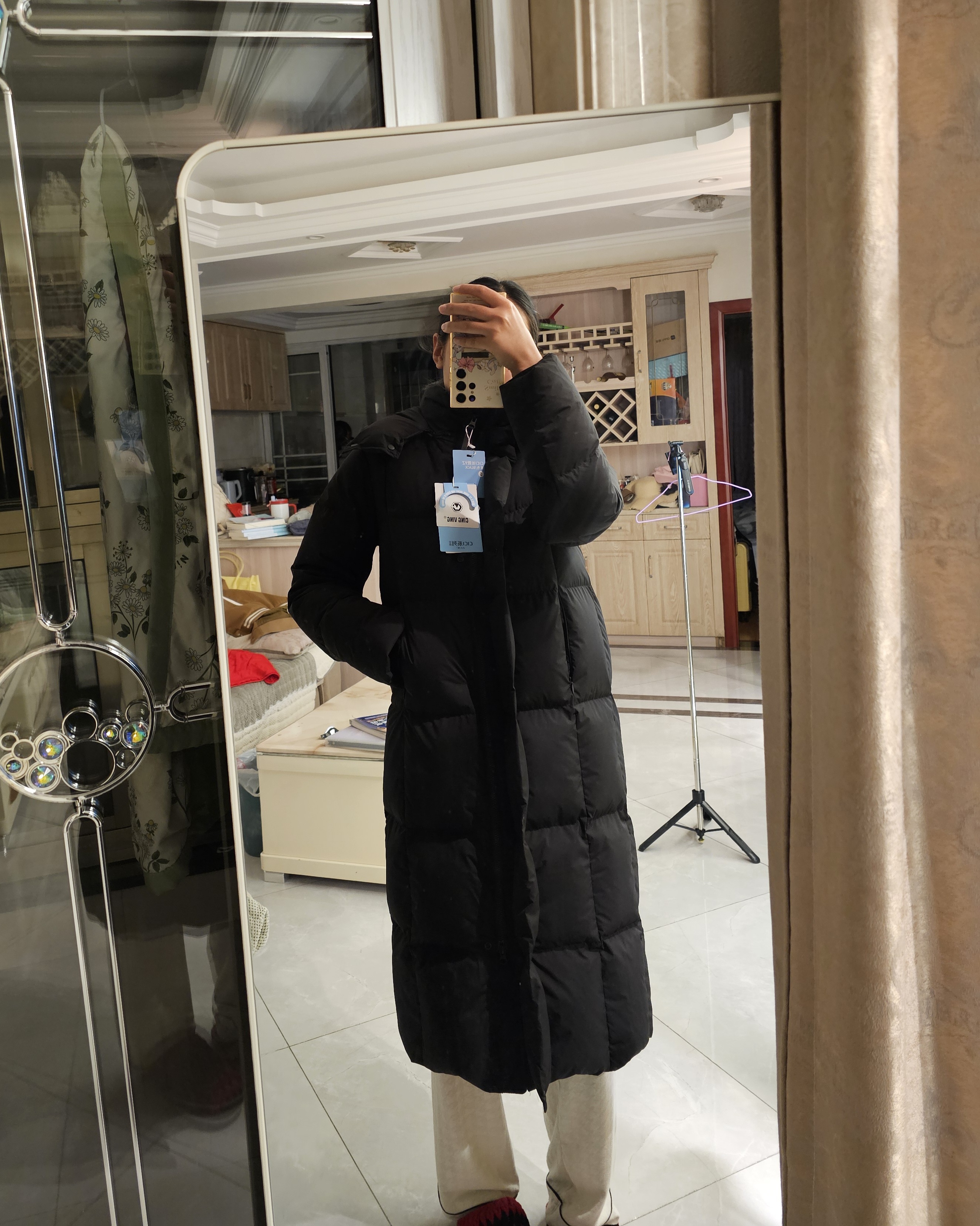 凸乆鸟CV凸乆鸟长款羽绒服女过膝2026年冬新款加厚保暖宽松95白鸭绒外套 曜石黑【95白鸭绒YKK拉链】 S 【长款】 实拍图