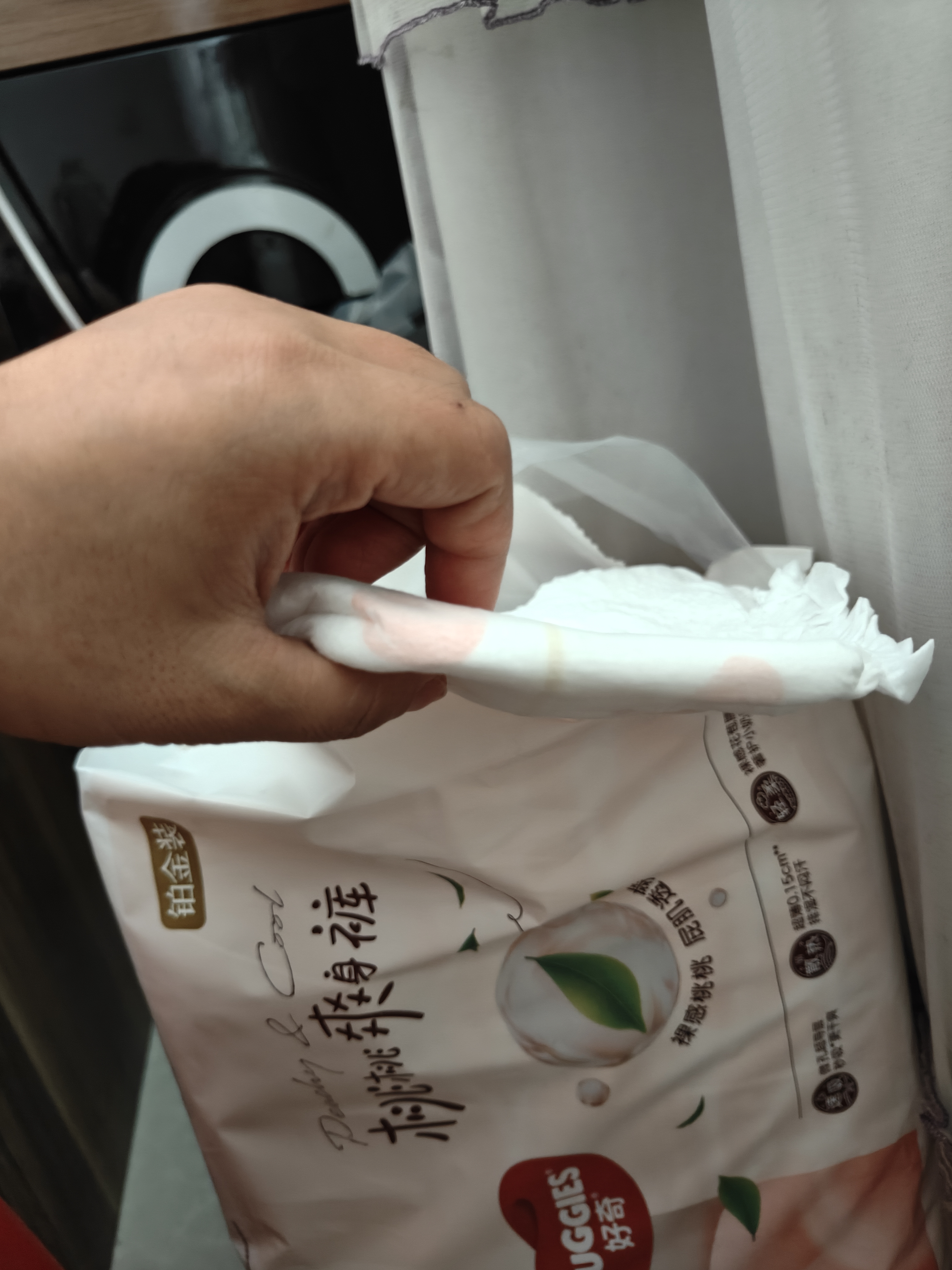 好奇（Huggies）铂金装小桃裤拉拉裤大号L60片(9-14kg)尿不湿【散热口碑王】 实拍图