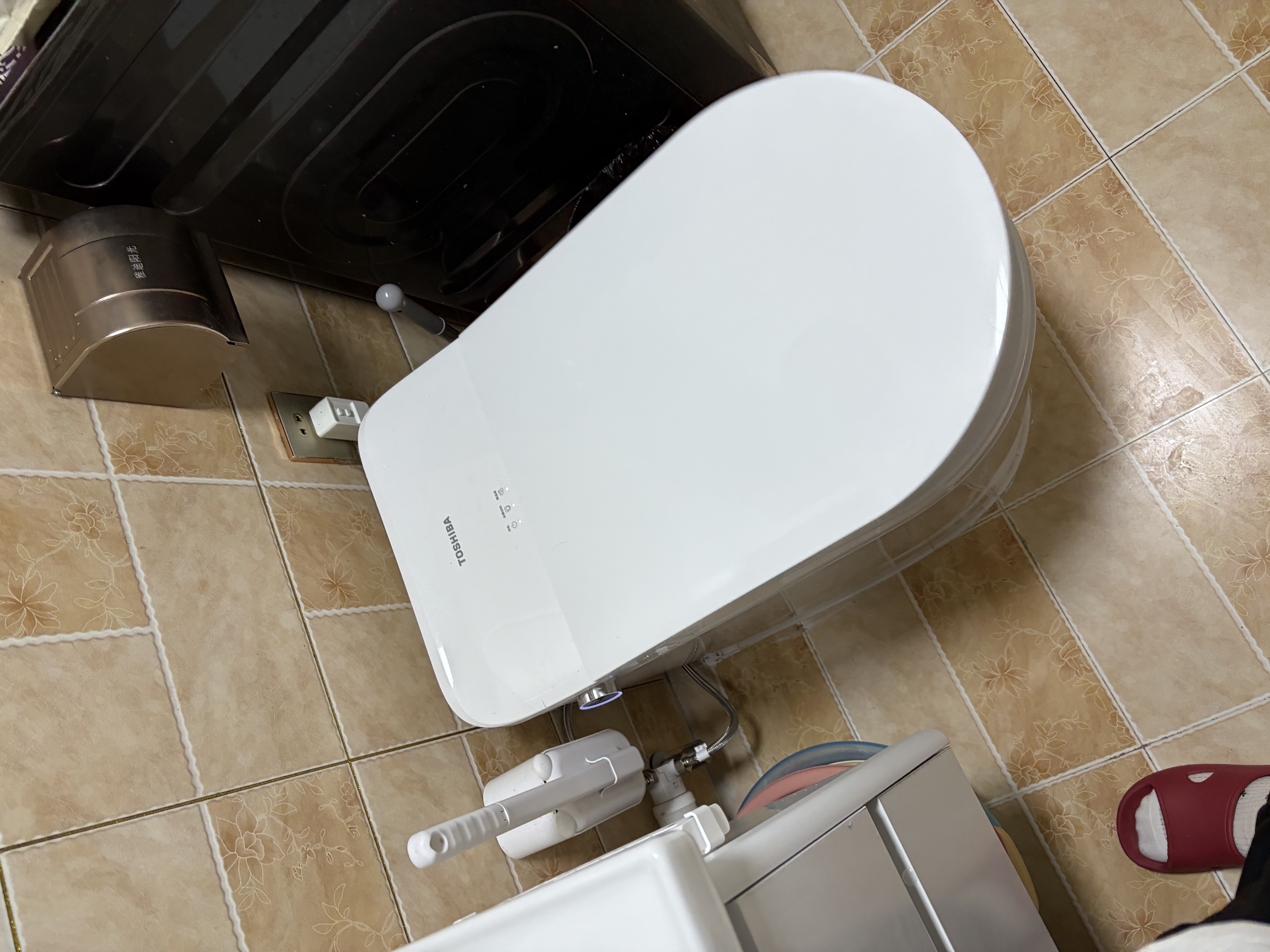东芝（TOSHIBA）智能马桶小海豚A415全域U型感应自动翻圈翻盖305mm【包送装拆旧】 实拍图