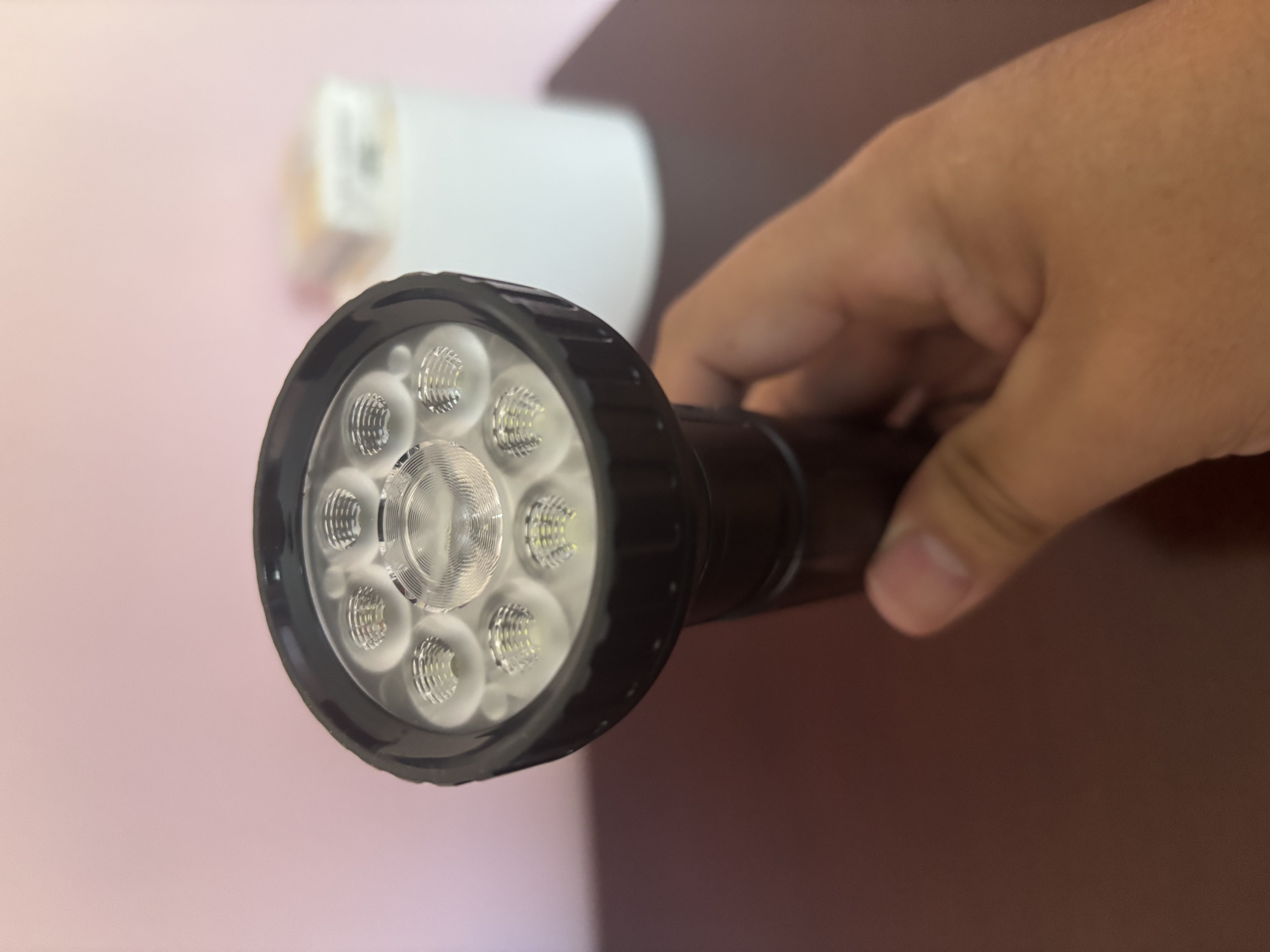 飞利浦（PHILIPS）手电强光高亮聚光远射九灯珠长续航充电便携户外应急灯SFL1252/93 实拍图