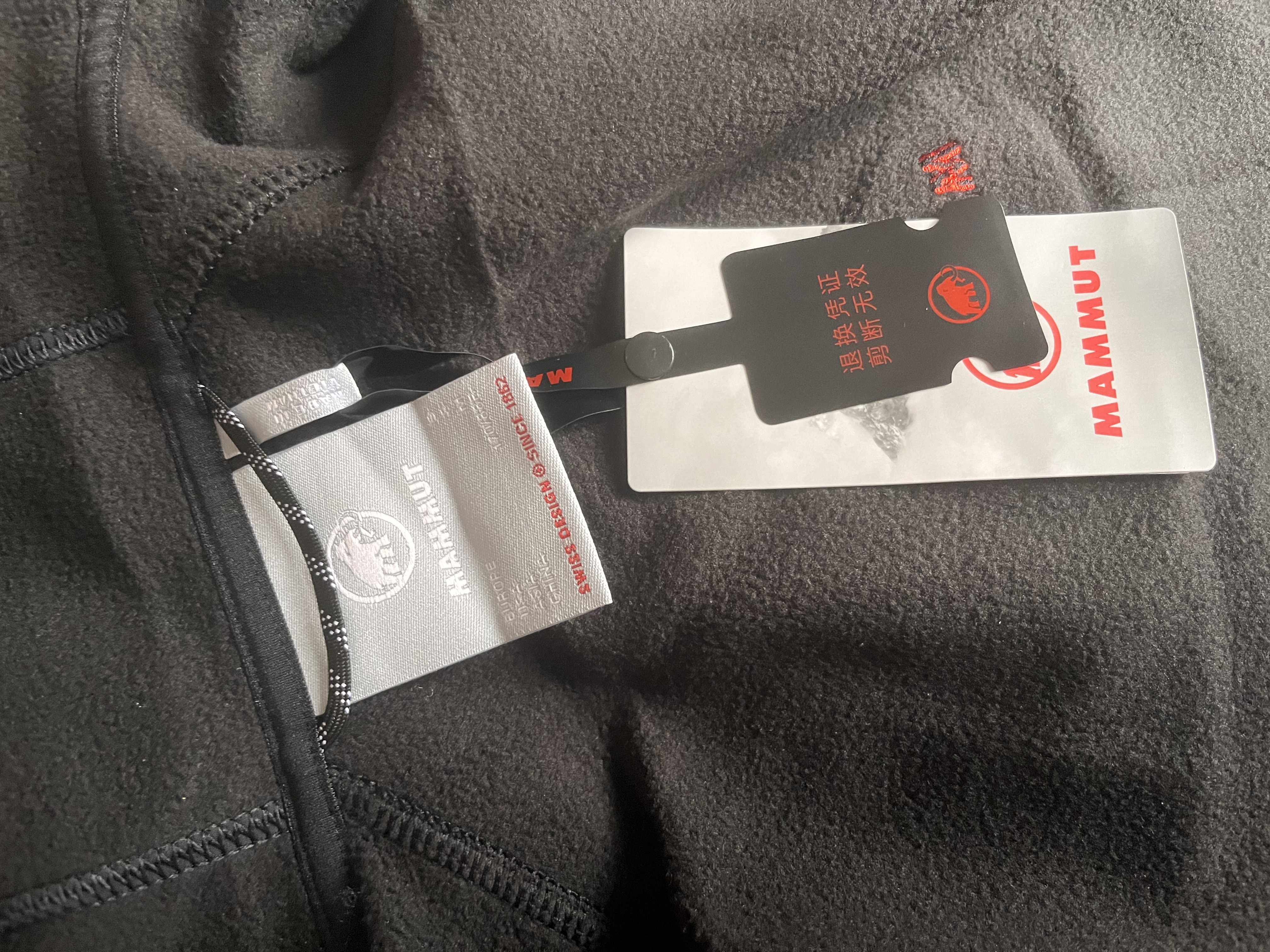 猛犸象（MAMMUT）【抓绒款】Clion 红标男女款户外防风保暖休闲夹克外套刺绣标软壳 黑色【红标】 S 实拍图