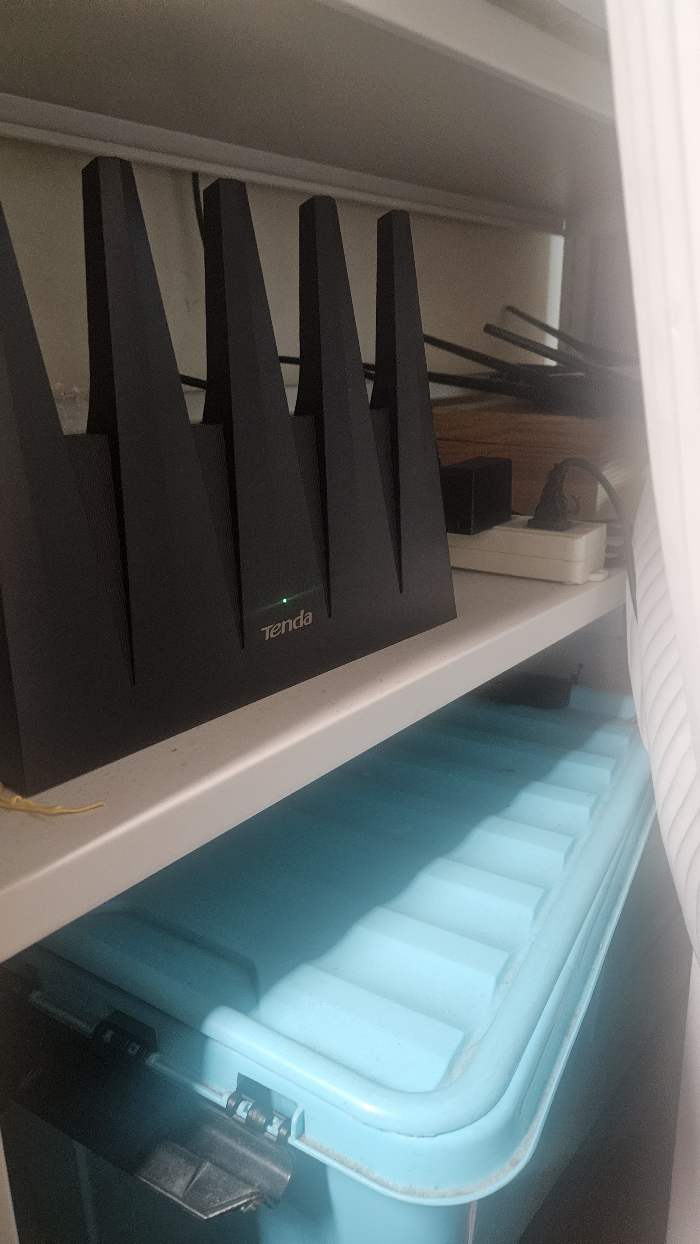 Tenda腾达路由器WiFi7【泰山BE7200 Ultra】千兆穿墙王信号放大器增强无线家用电竞立式BE12 Pro 实拍图