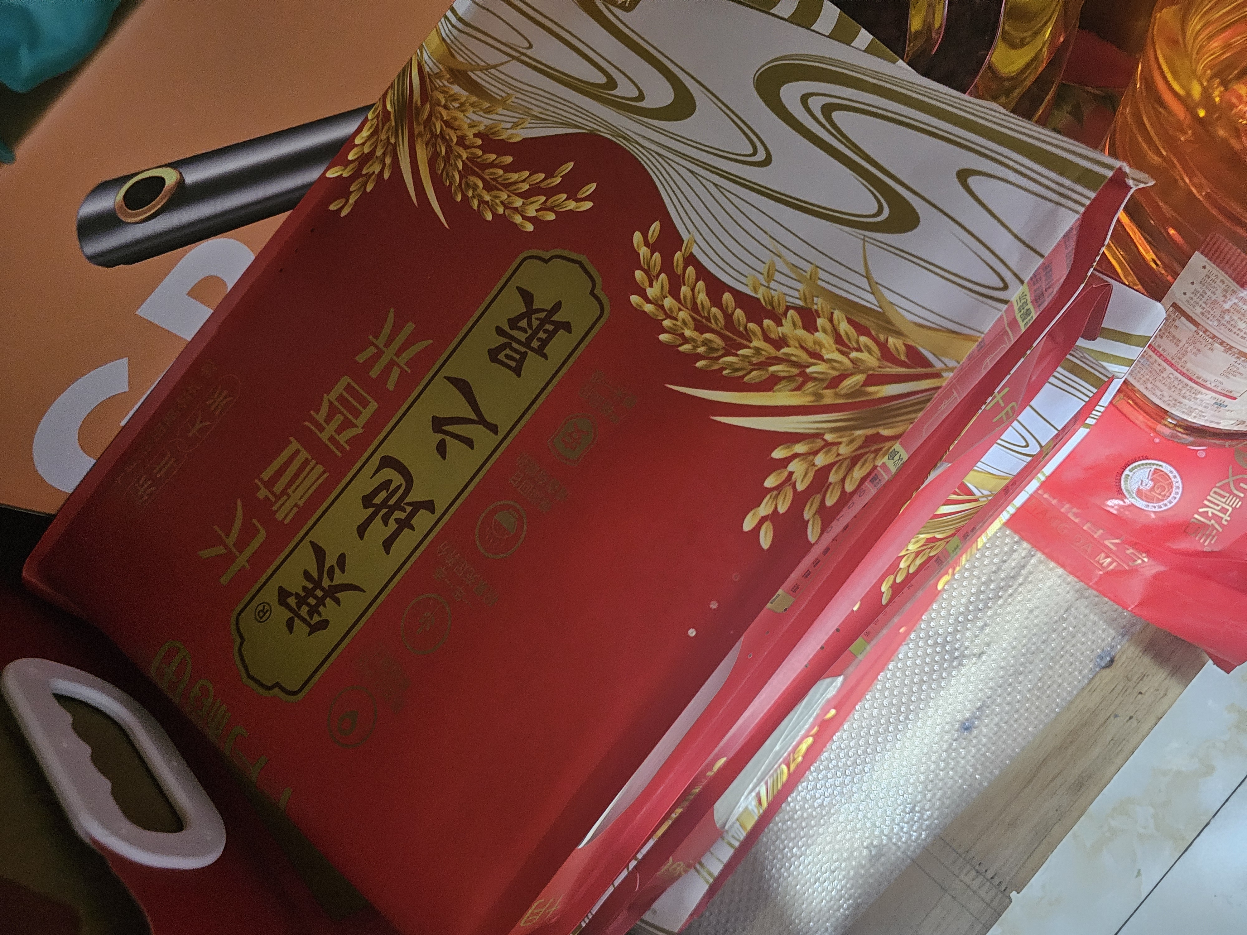 十月稻田 寒地之最 东北长粒香大米 8斤*4/箱装（品质甄选 16kg/32斤） 实拍图