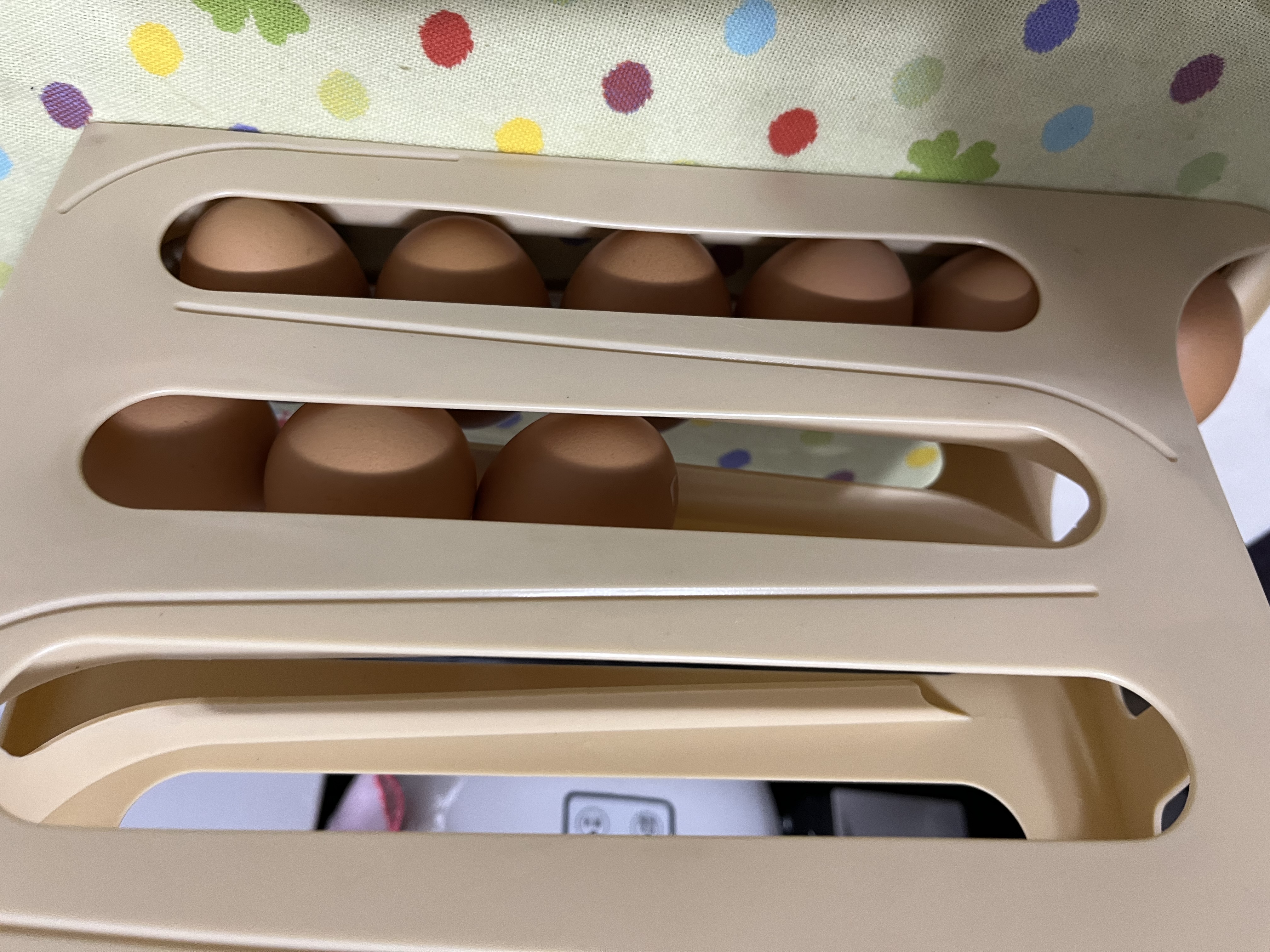京东物流 滚动鸡蛋收纳盒冰箱用侧门放鸡蛋盒装鸡蛋架托专用保鲜 1个 三层（颜色随机） 实拍图
