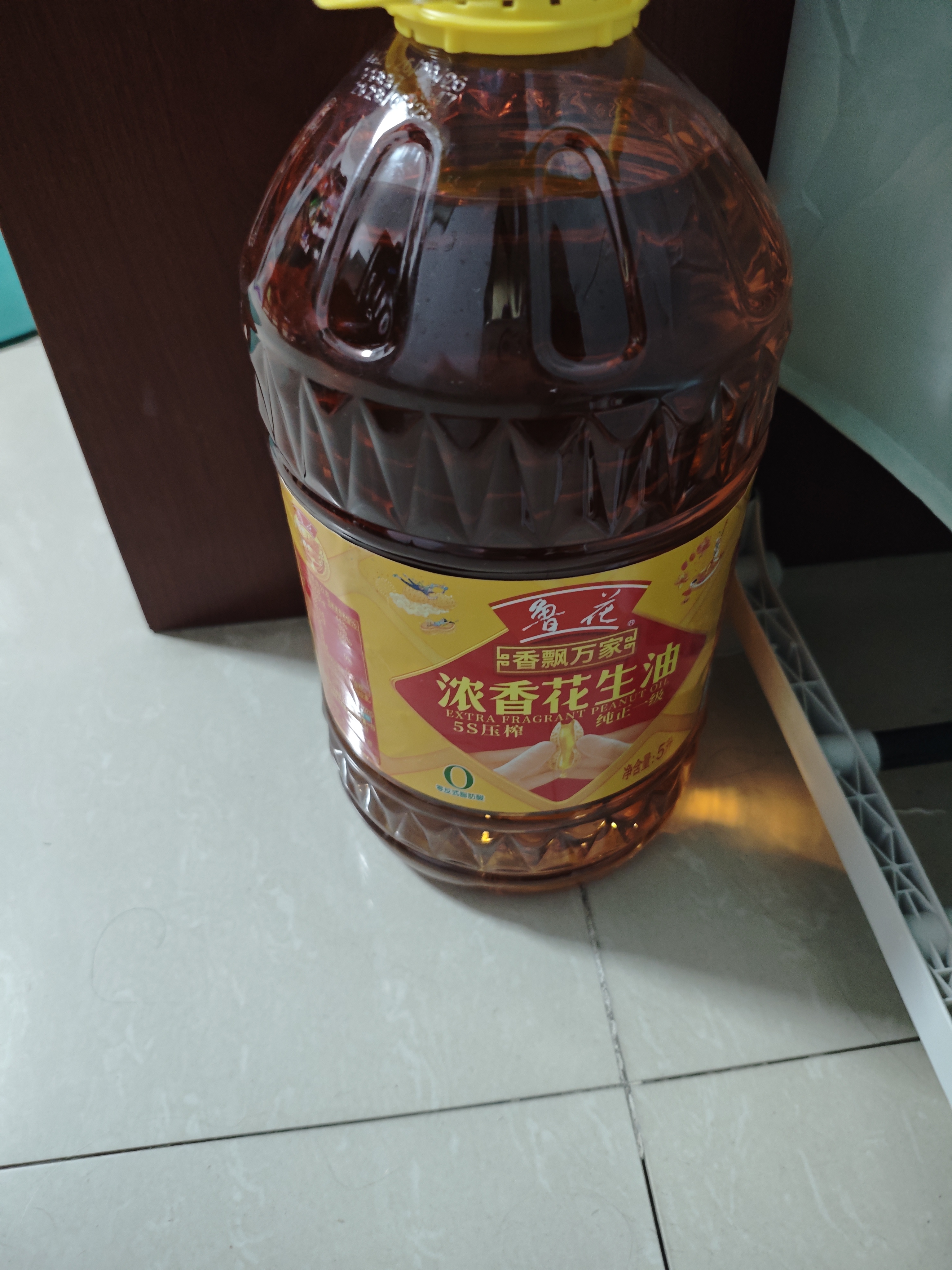 鲁花【保真花生油】5S压榨一级浓香花生油 5L香飘万家 实拍图