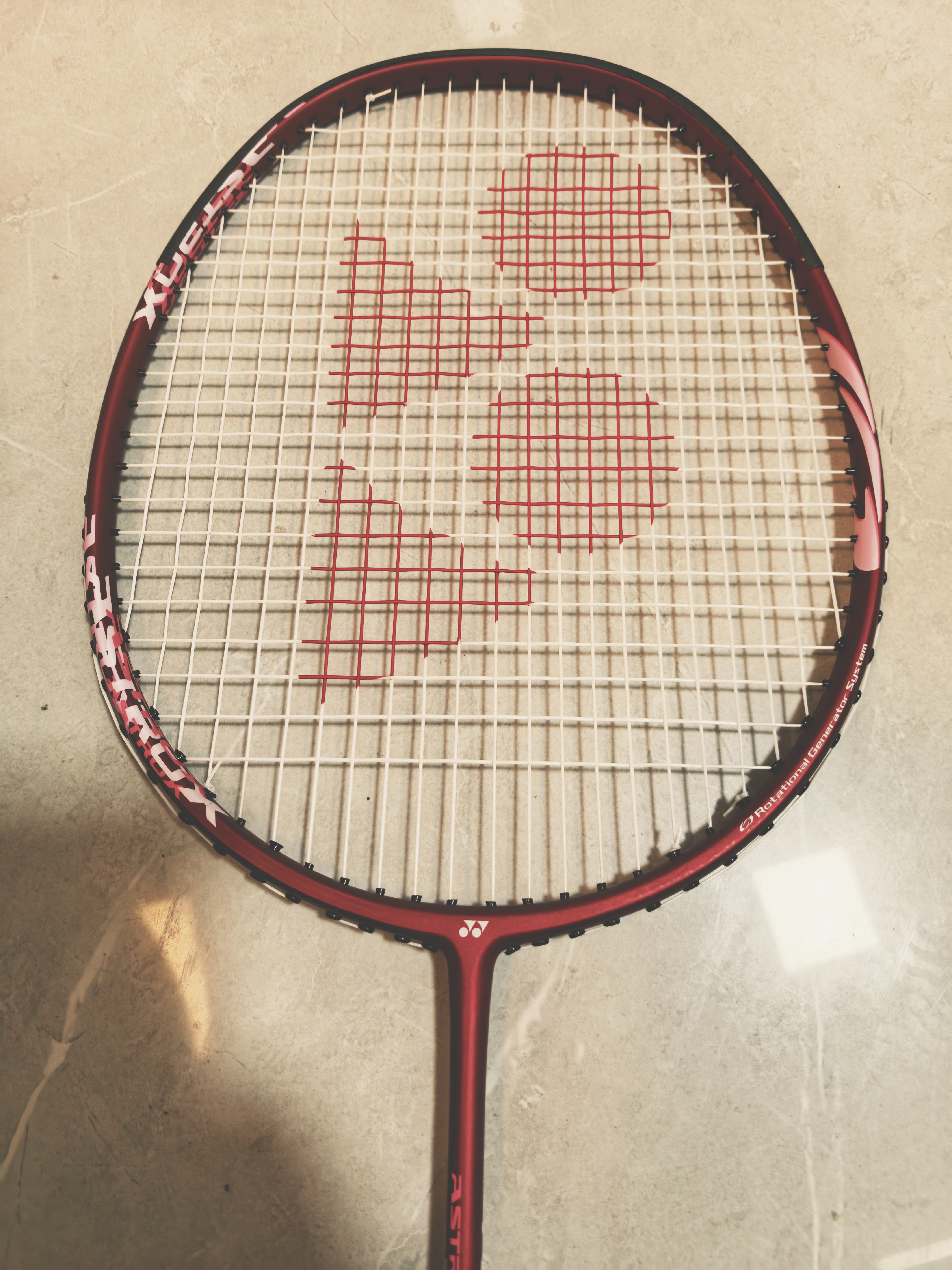 尤尼克斯（YONEX）羽毛球拍天斧进攻高磅全碳素进阶耐打AX10骐骥红单拍已穿线附手胶 实拍图