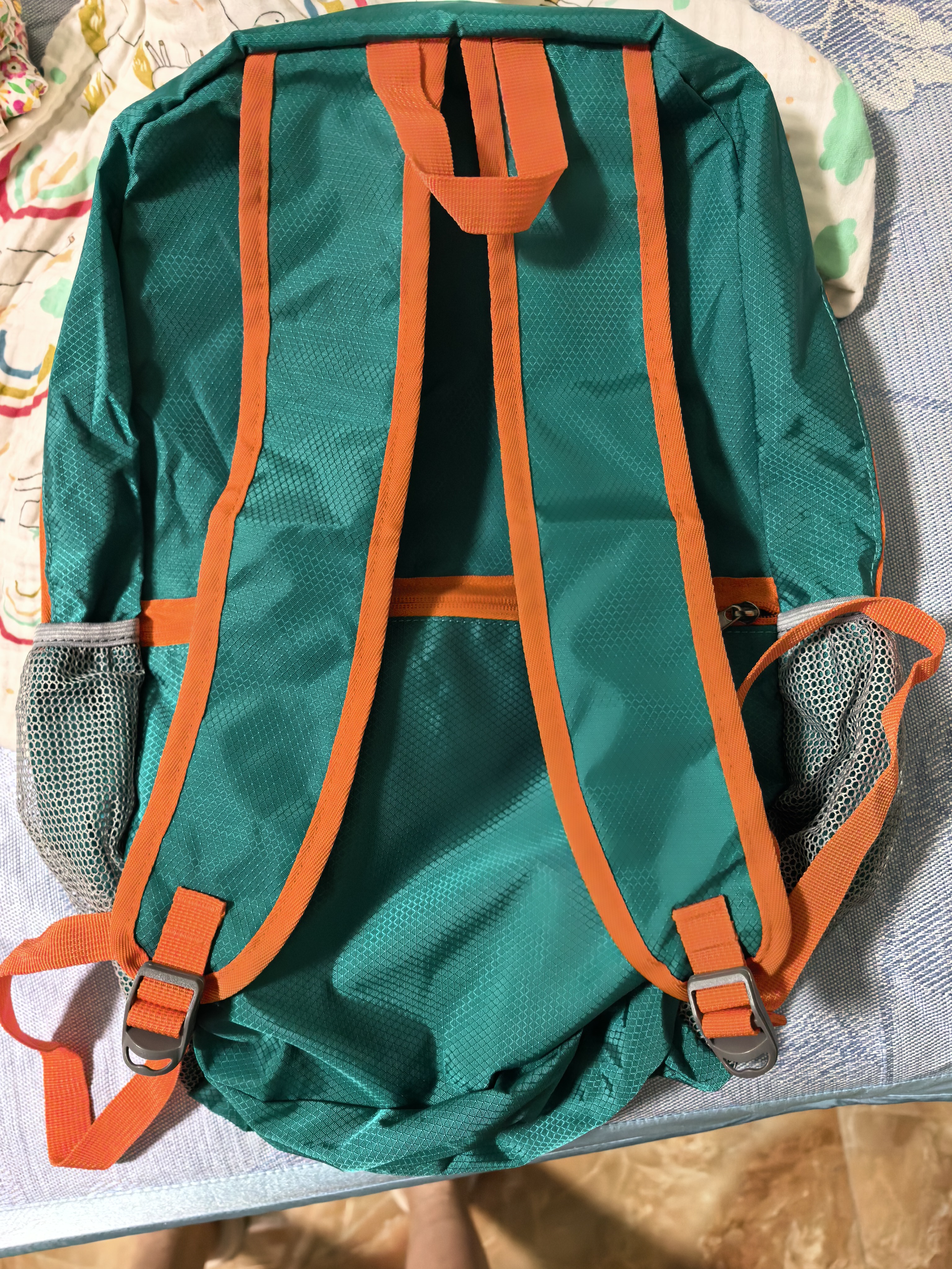 四万公里户外双肩包牛津布登山骑行徒步背包超轻多功能运动可折叠大容量包 实拍图
