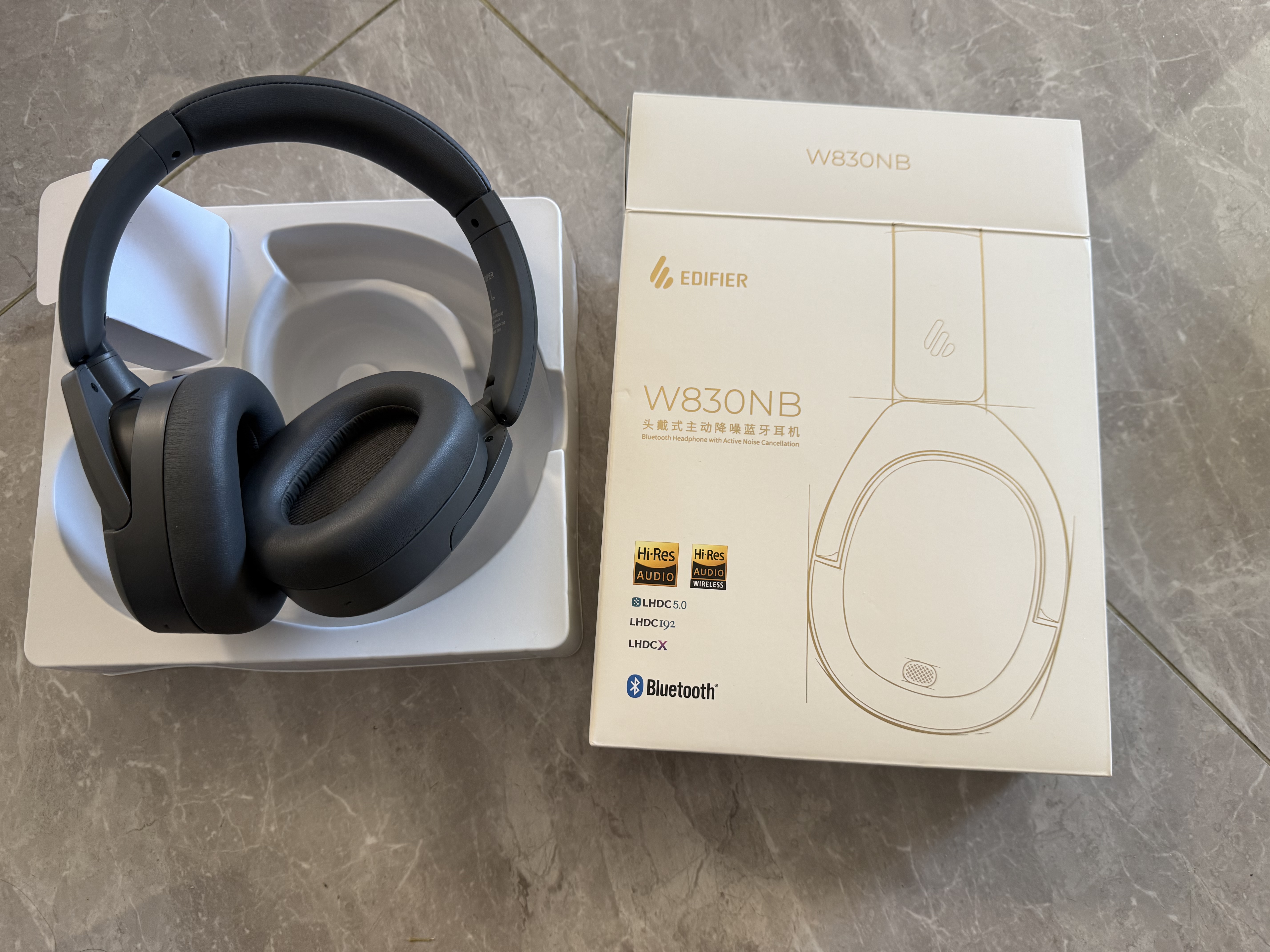 漫步者（EDIFIER）W830NB头戴式主动降噪蓝牙耳机 佩戴舒适 96h超长续航 空间音效 双金标认证 云影灰 实拍图