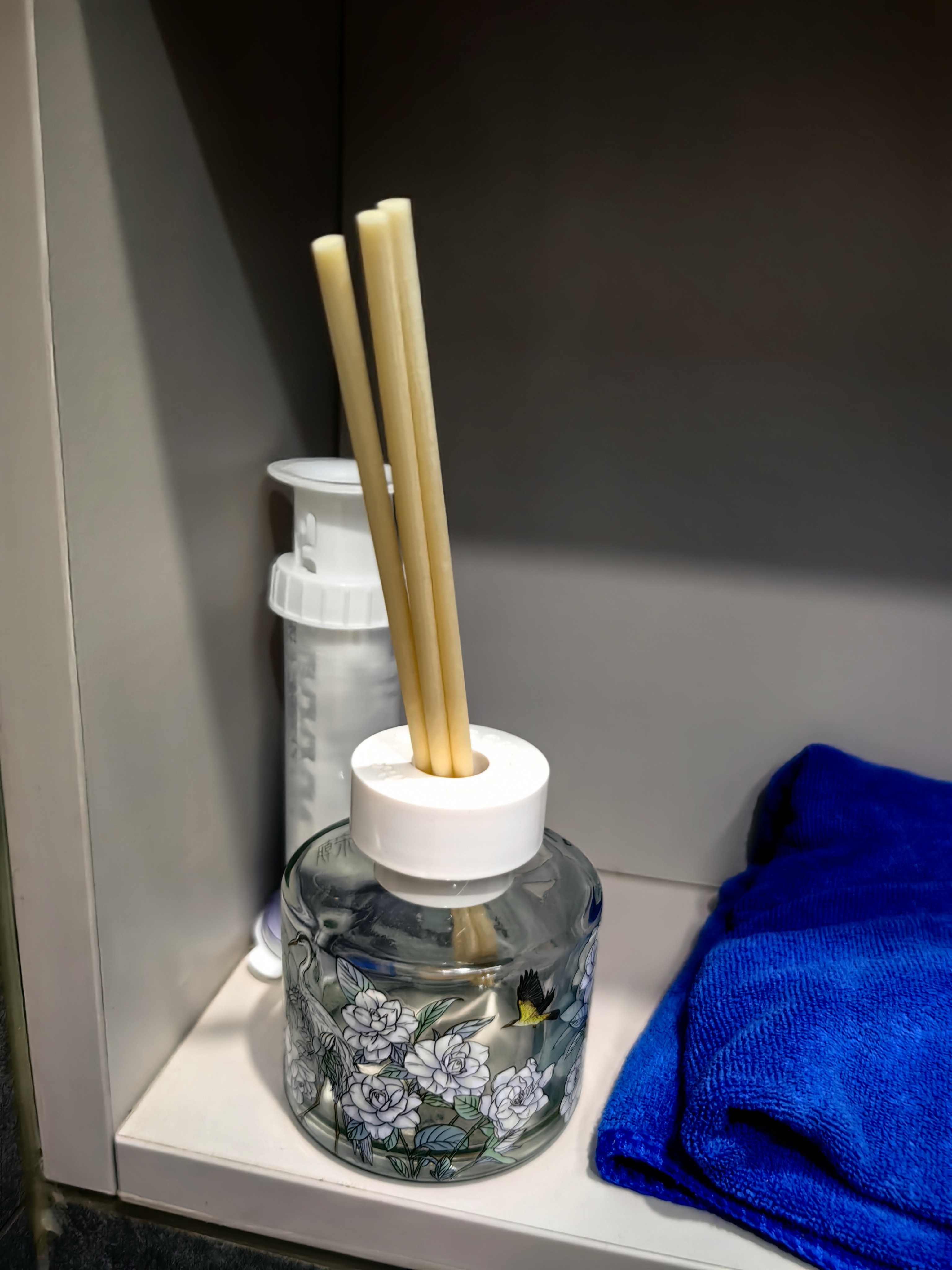 名创优品（MINISO）五星级酒店无火香薰室内空气清新剂卧室香氛白茶120mL中秋节礼物 实拍图