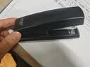 得力（deli）订书机小号套装订书器办公用品文具学生专用附订书钉起钉器中号大订书器小型办公室 0354荣耀黑 实拍图