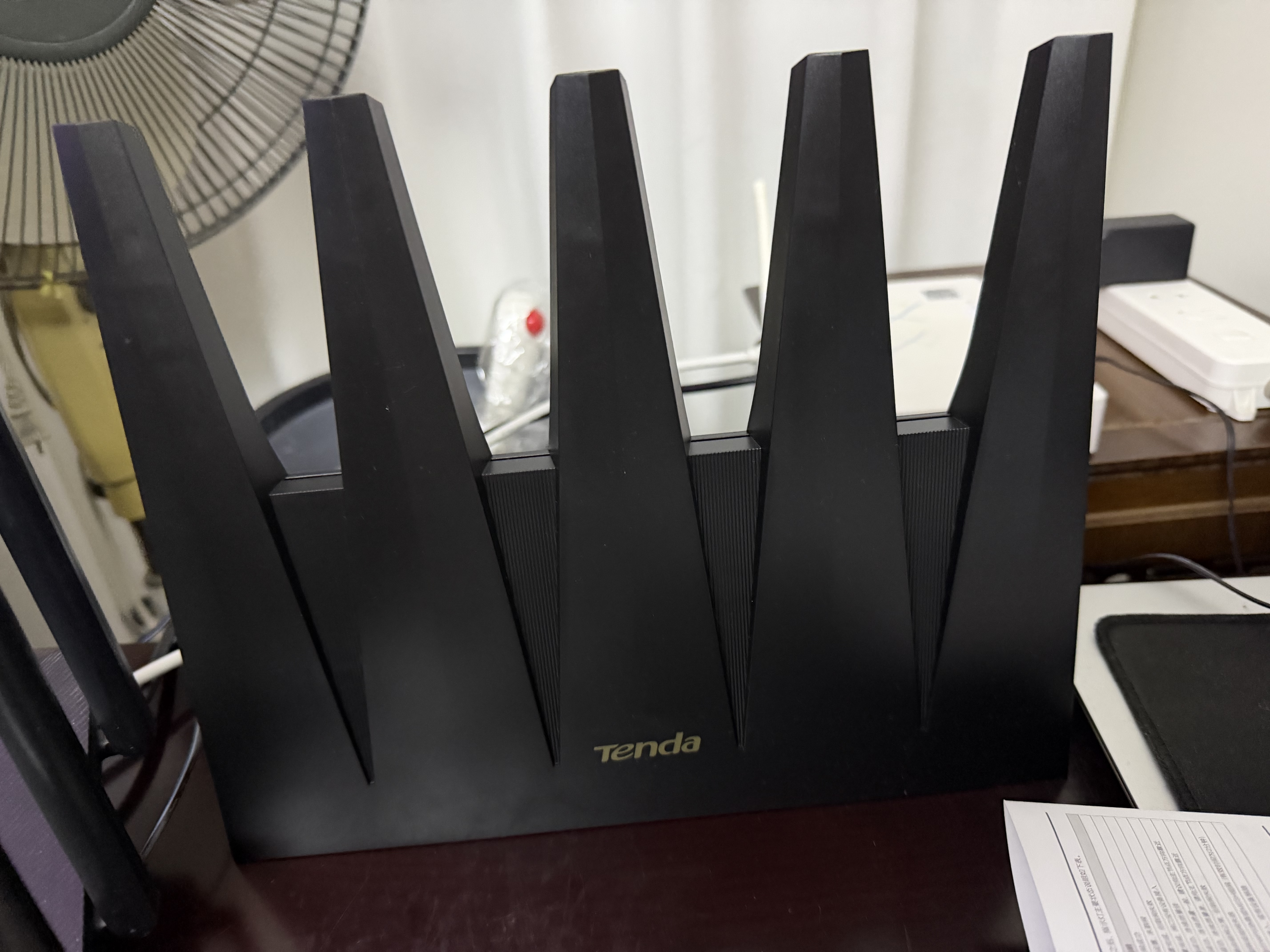 Tenda腾达路由器WiFi7【泰山BE7200 Ultra】千兆穿墙王信号放大器增强无线家用电竞立式BE12 Pro 实拍图