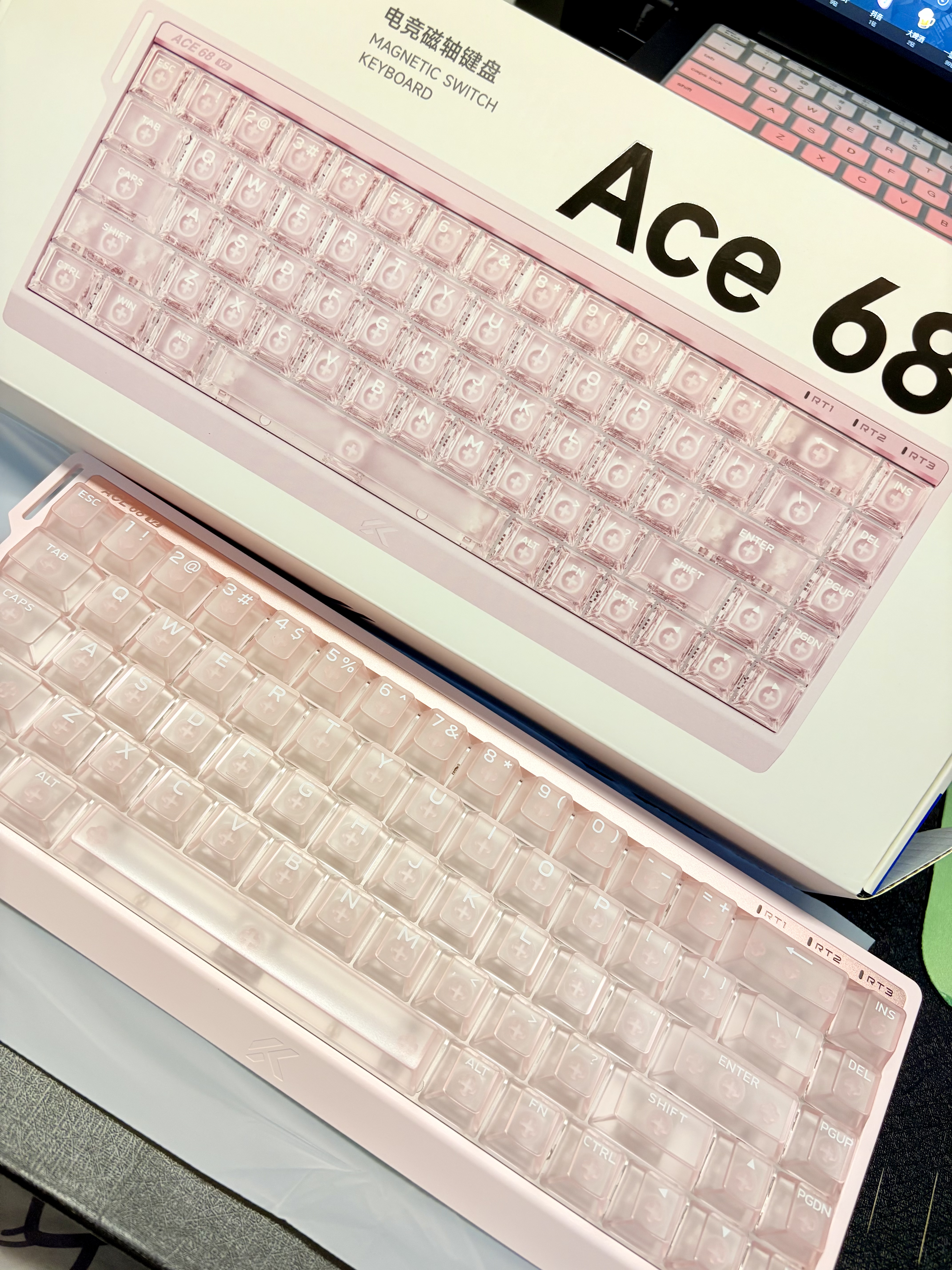 迈从（MCHOSE）Ace 68 V2磁轴键盘Gus同款RT电竞游戏低延迟60pro机械有线68键配列FPS双驱动无畏契约 Ace 68 V2 超竞版雾透粉 宝马磁轴+RT键 实拍图