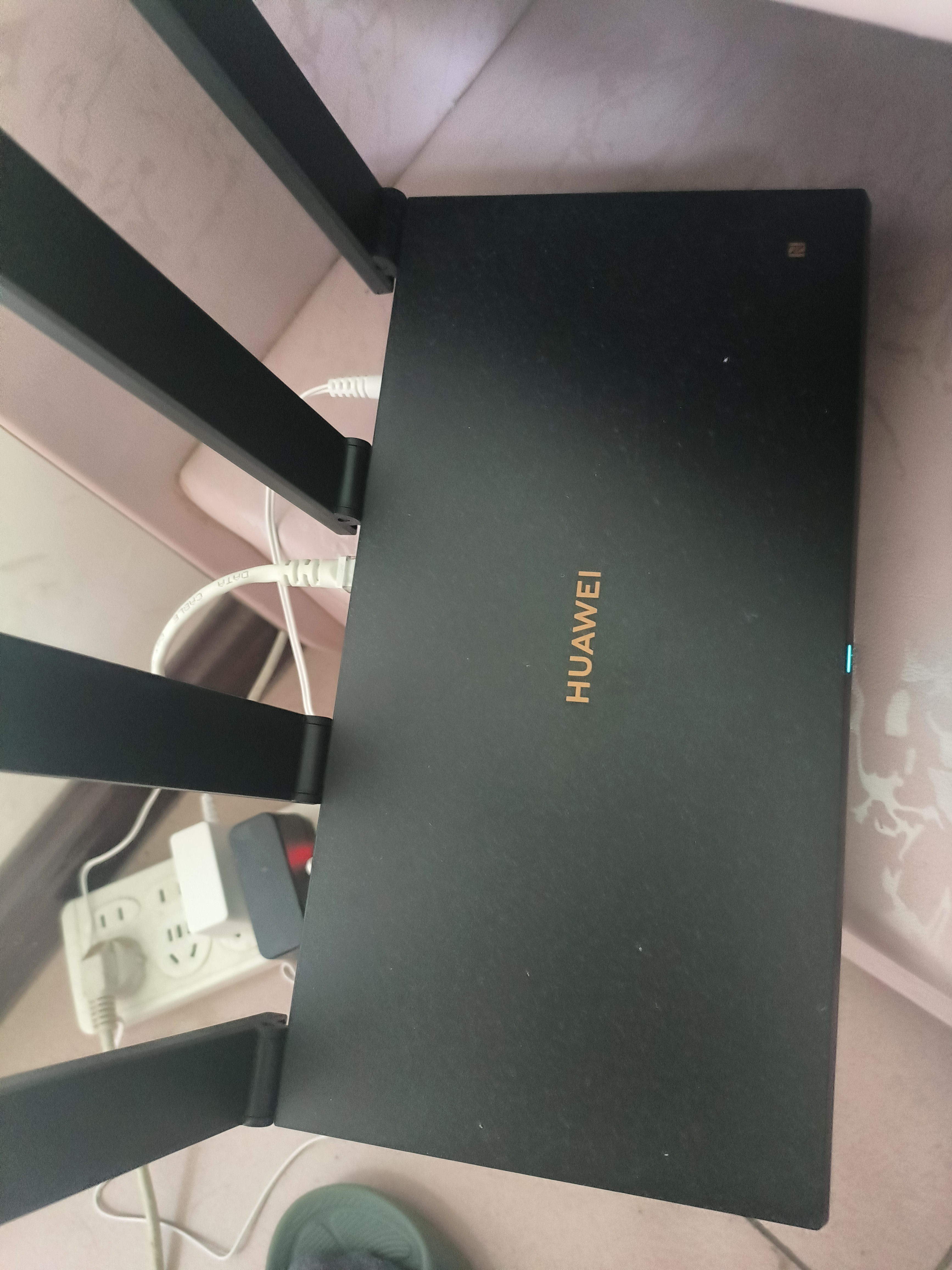 华为路由AX6 new 黑色  Wi-Fi6+ 7200Mbps 千兆路由器 家用高速全屋覆盖大户型 wifi穿墙王 实拍图