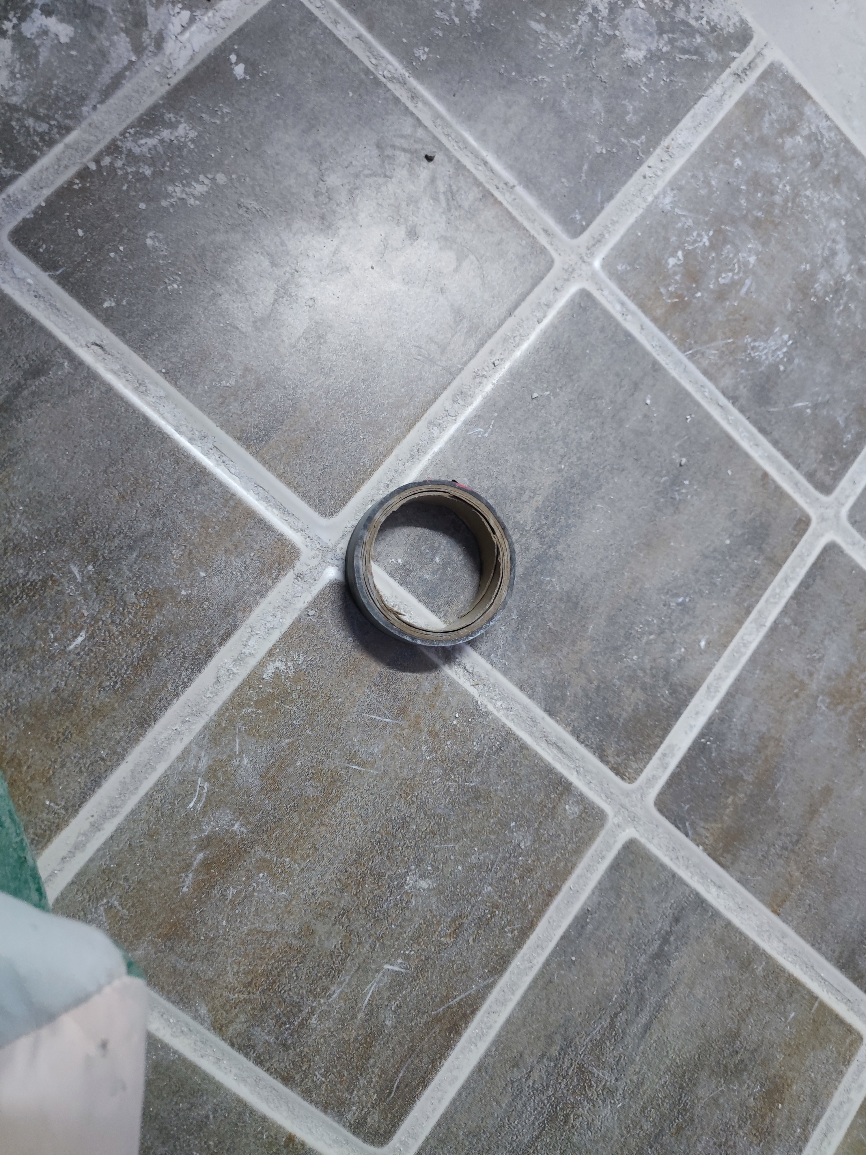 得力（deli）【超级爆款】电气胶布PVC电工绝缘胶带 防水阻燃耐低温 18mm*9m*0.13mm 黑色9米 1卷 JF410-BK 实拍图
