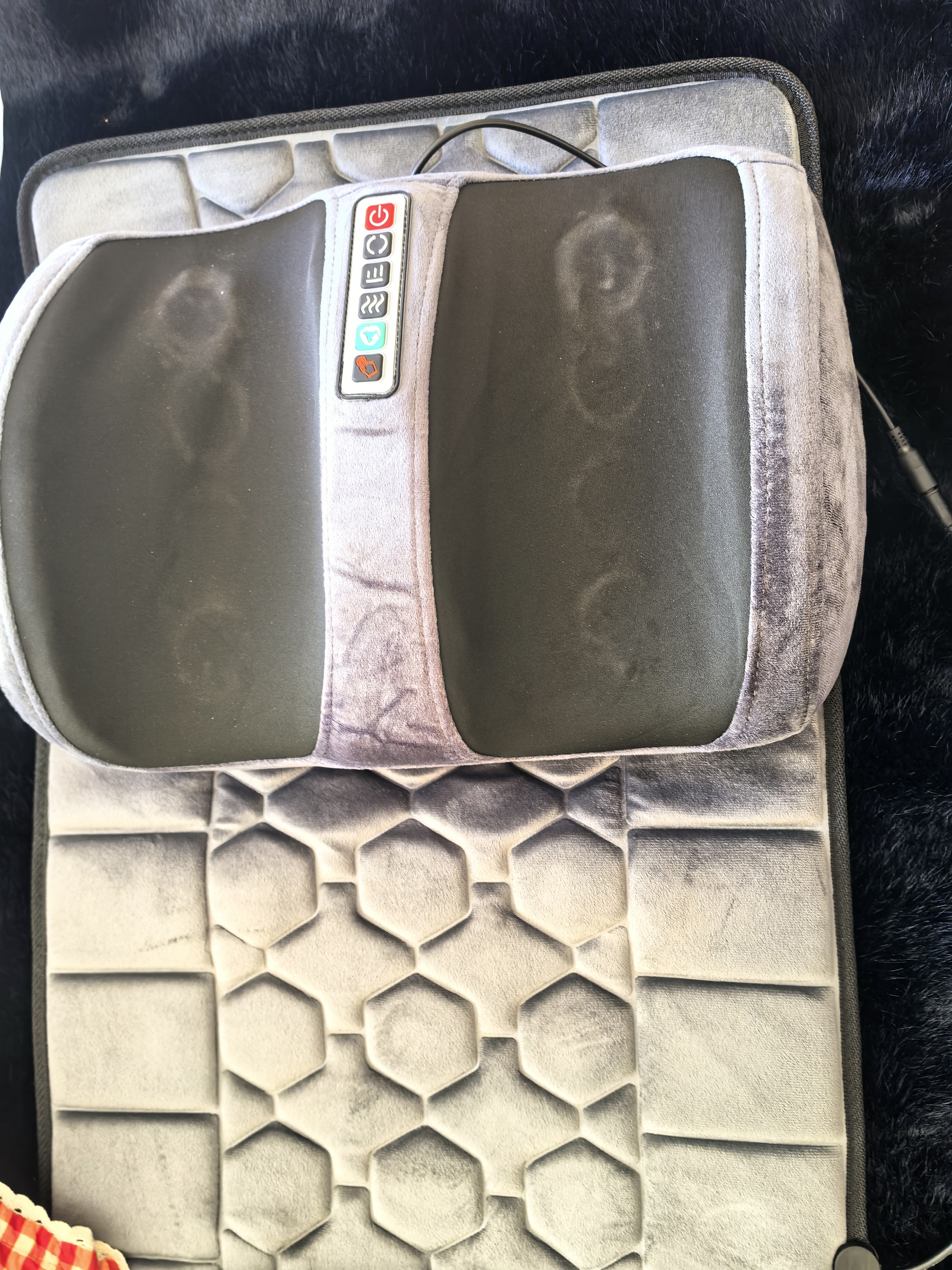 奥克斯（AUX）全自动揉捏按摩垫全身躺床靠垫多功能颈椎按摩仪椅按摩器肩颈腰背腿中秋礼品盒送父母生日礼物实用 尊耀绒Max【凹揉刮痧按摩/8盘腿足/电动腰托】 实拍图