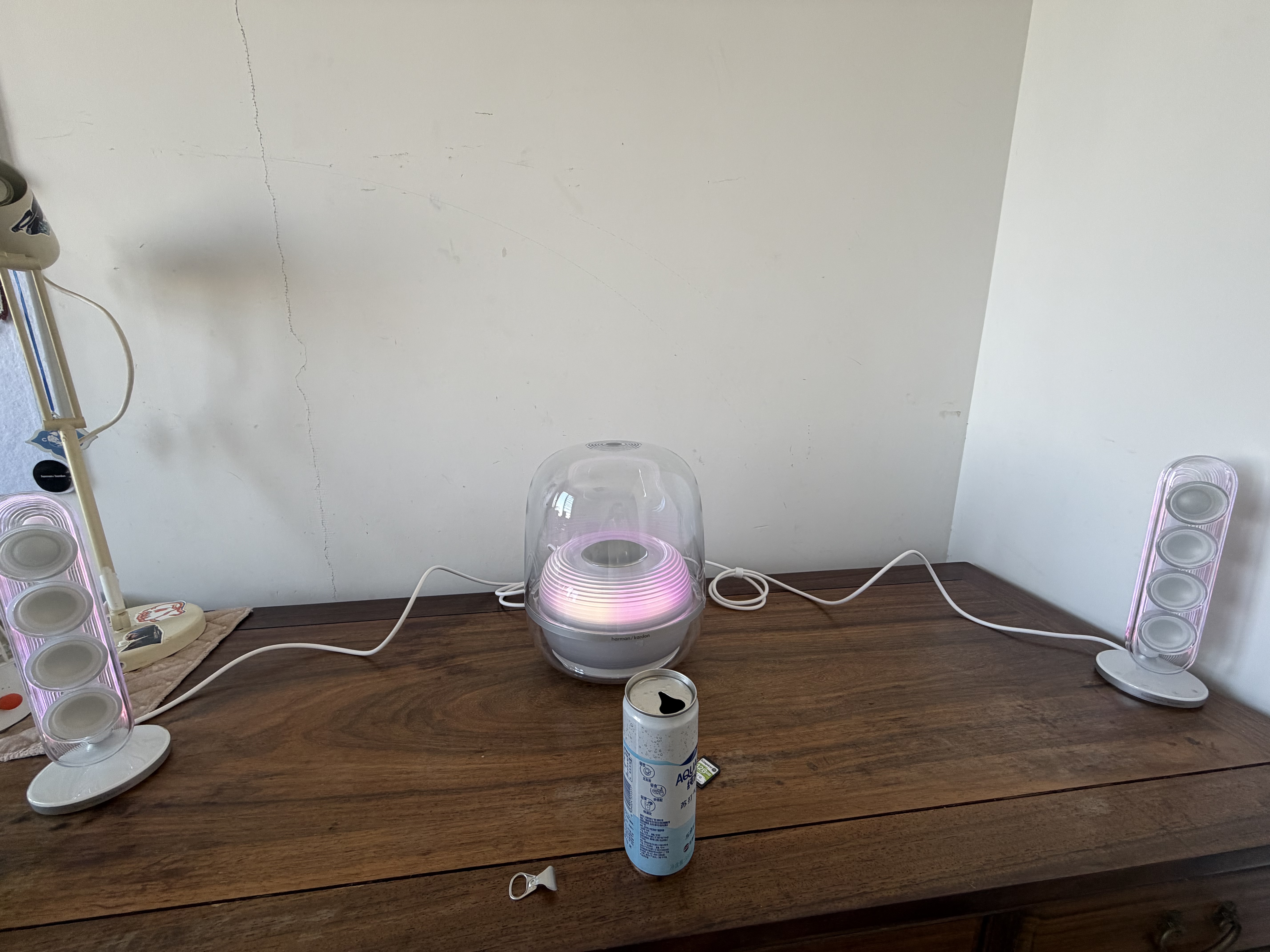 哈曼卡顿（Harman/Kardon）Soundsticks5 音乐水晶五代 流光版 蓝牙音箱 电脑桌搭 家用音响 电竞游戏音箱 水晶5 流光版 白色 实拍图