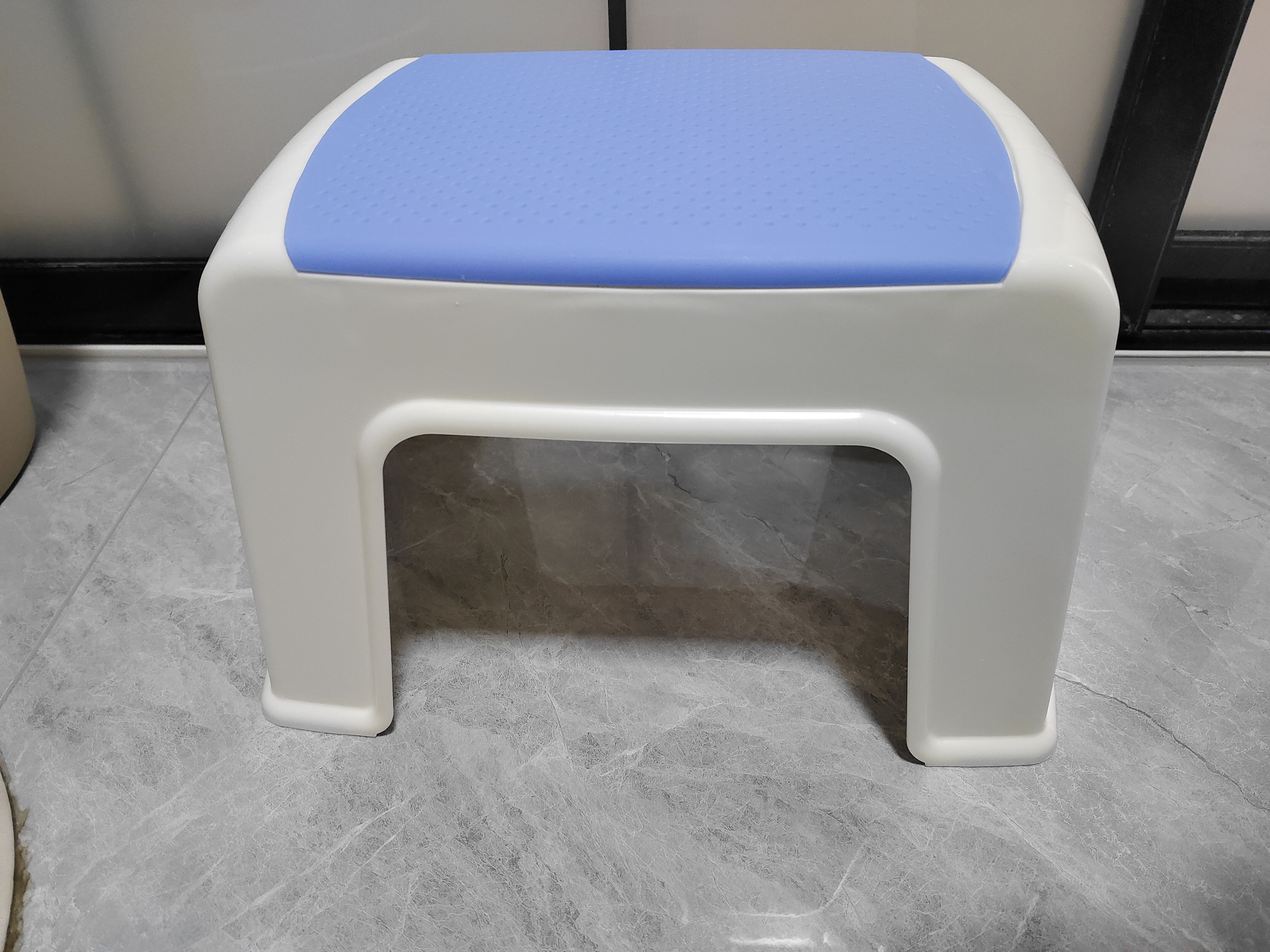 好尔凳子家用板登客厅卧室换鞋凳防滑塑料小凳子脚踏矮凳中号蓝色1个 实拍图